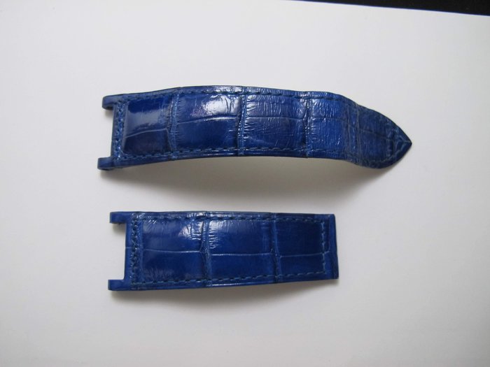 CARTIER 卡地亞 原廠 21/18 短版 寶藍色鱷魚皮錶帶 PASHA專用 近新 KD1HSNO4