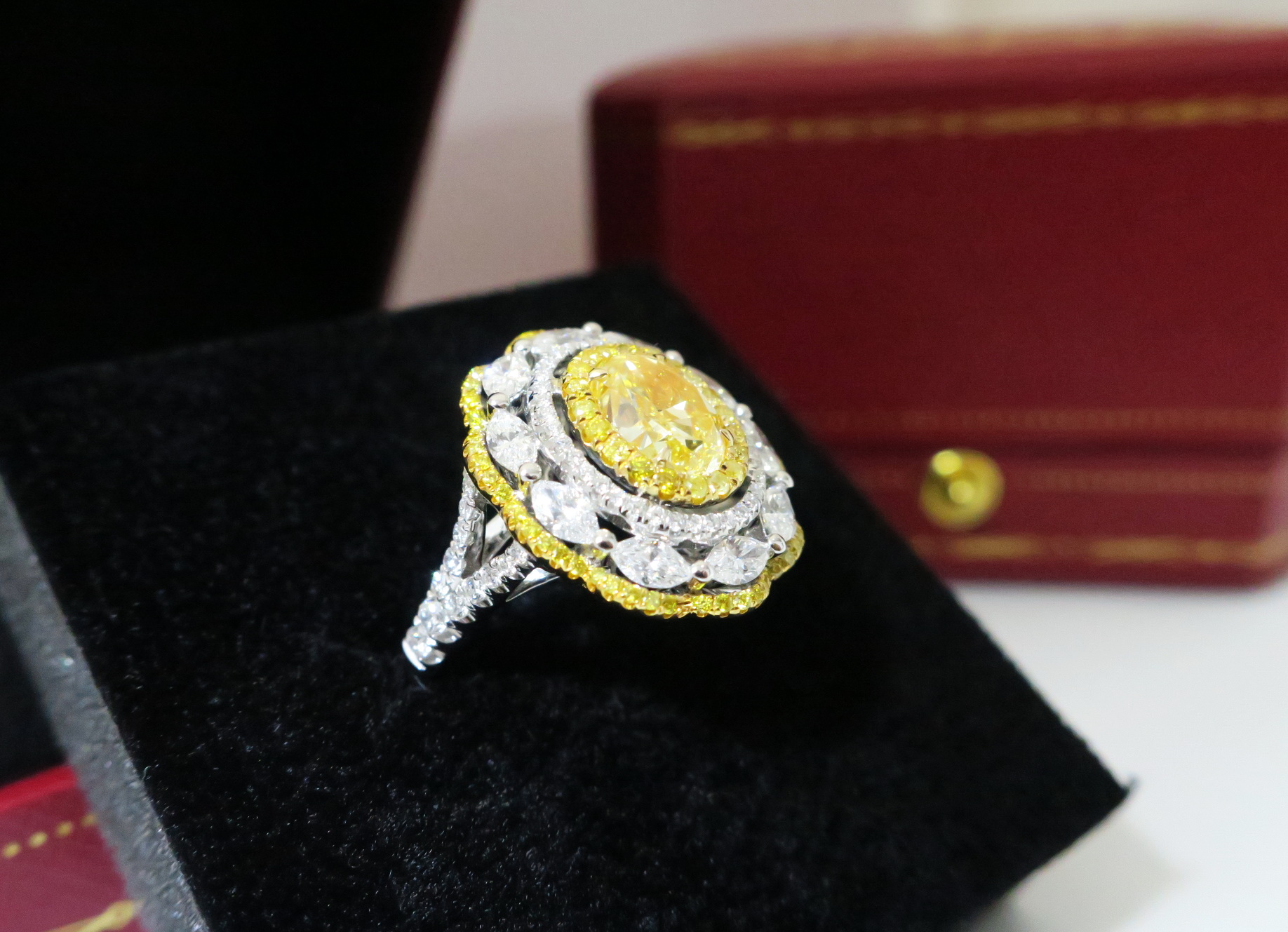 GIA黃金鑽 彩鑽 主石1.52CT 罕見FANCY YELLOW等級 豪華收藏級 2