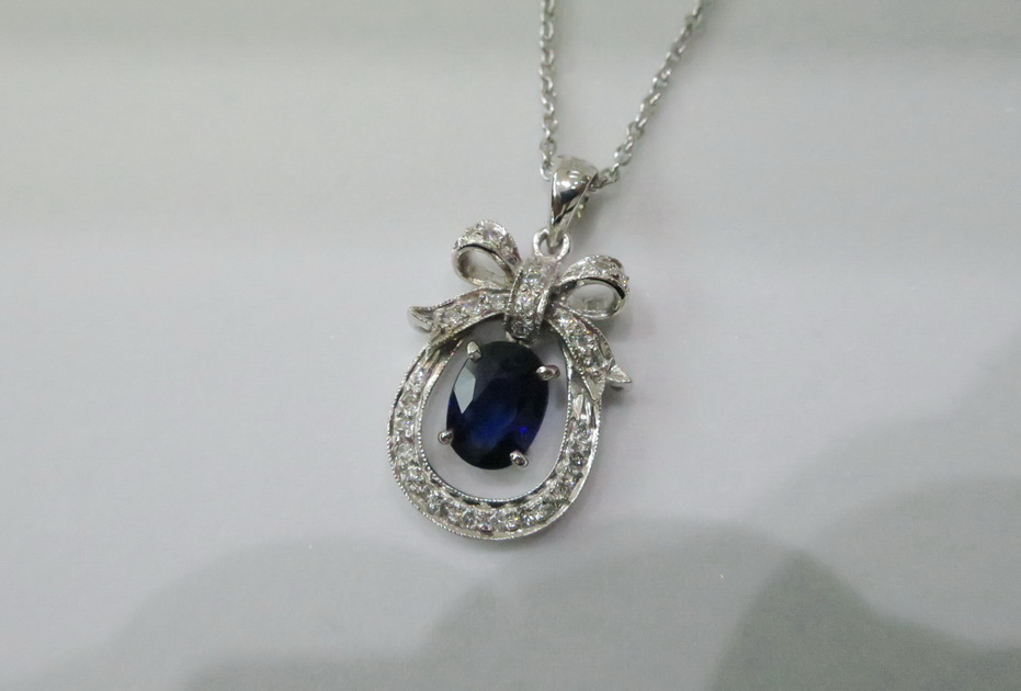天然 藍寶石/鑽石項鍊 蝴蝶結造型 18K白金打造 高貴典雅 3
