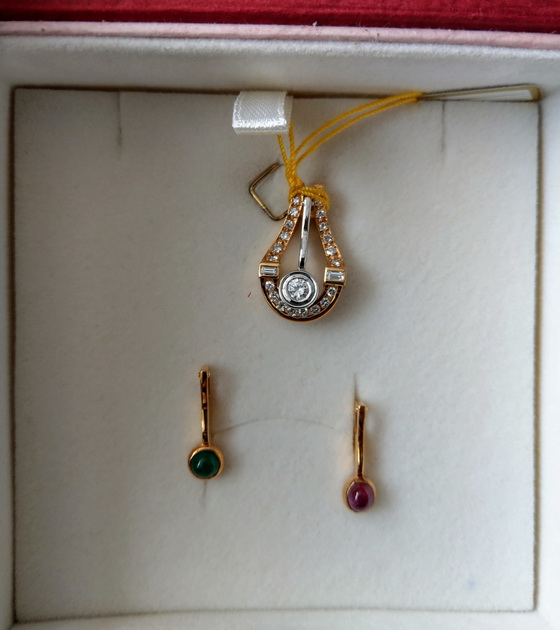 天然 鑽石項鍊/吊墬 可替換式紅寶/翡翠 高貴典雅 8