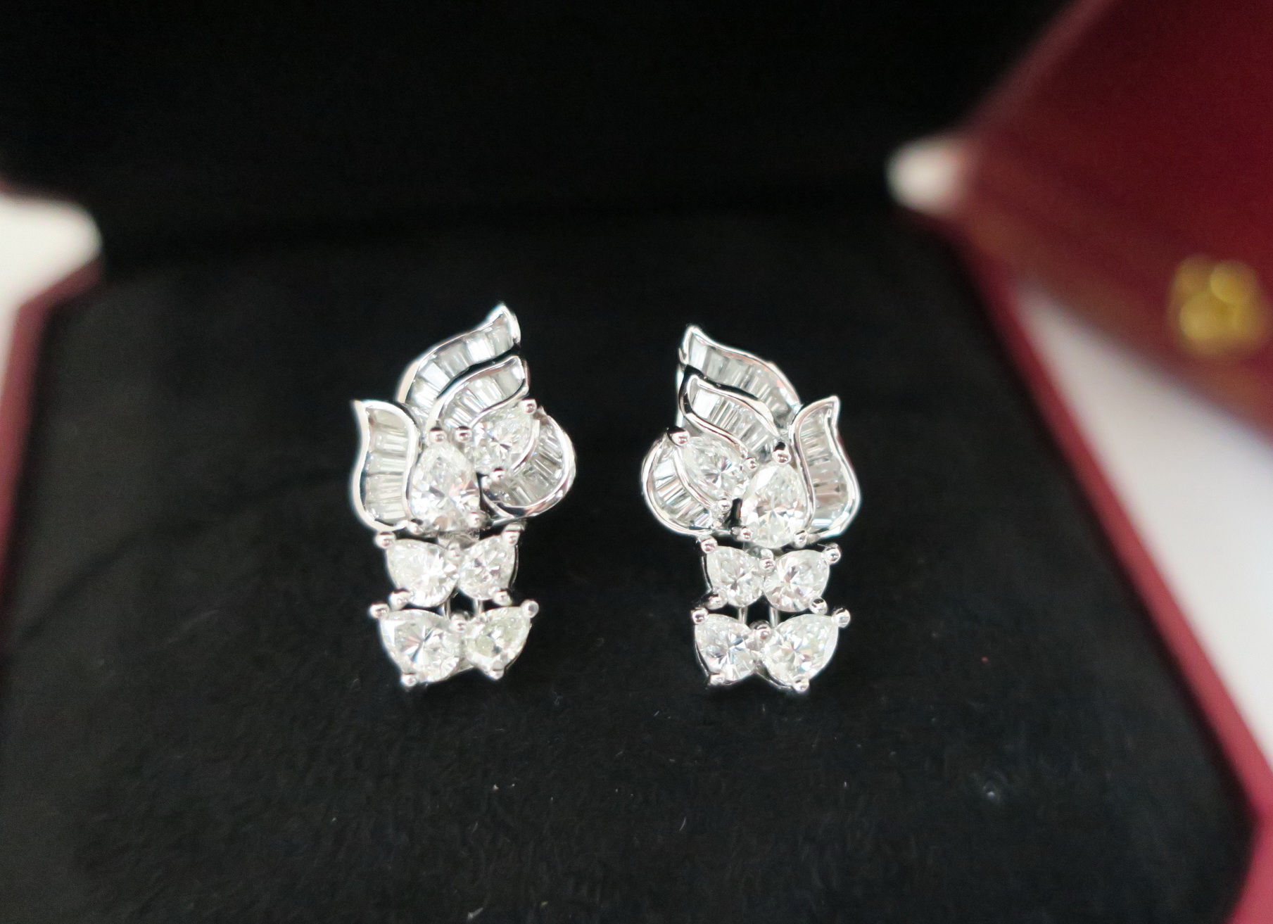 天然 鑽石耳環/耳飾 18K金 天然水滴鑽+排鑽 總重約2克拉 閃閃動人 2