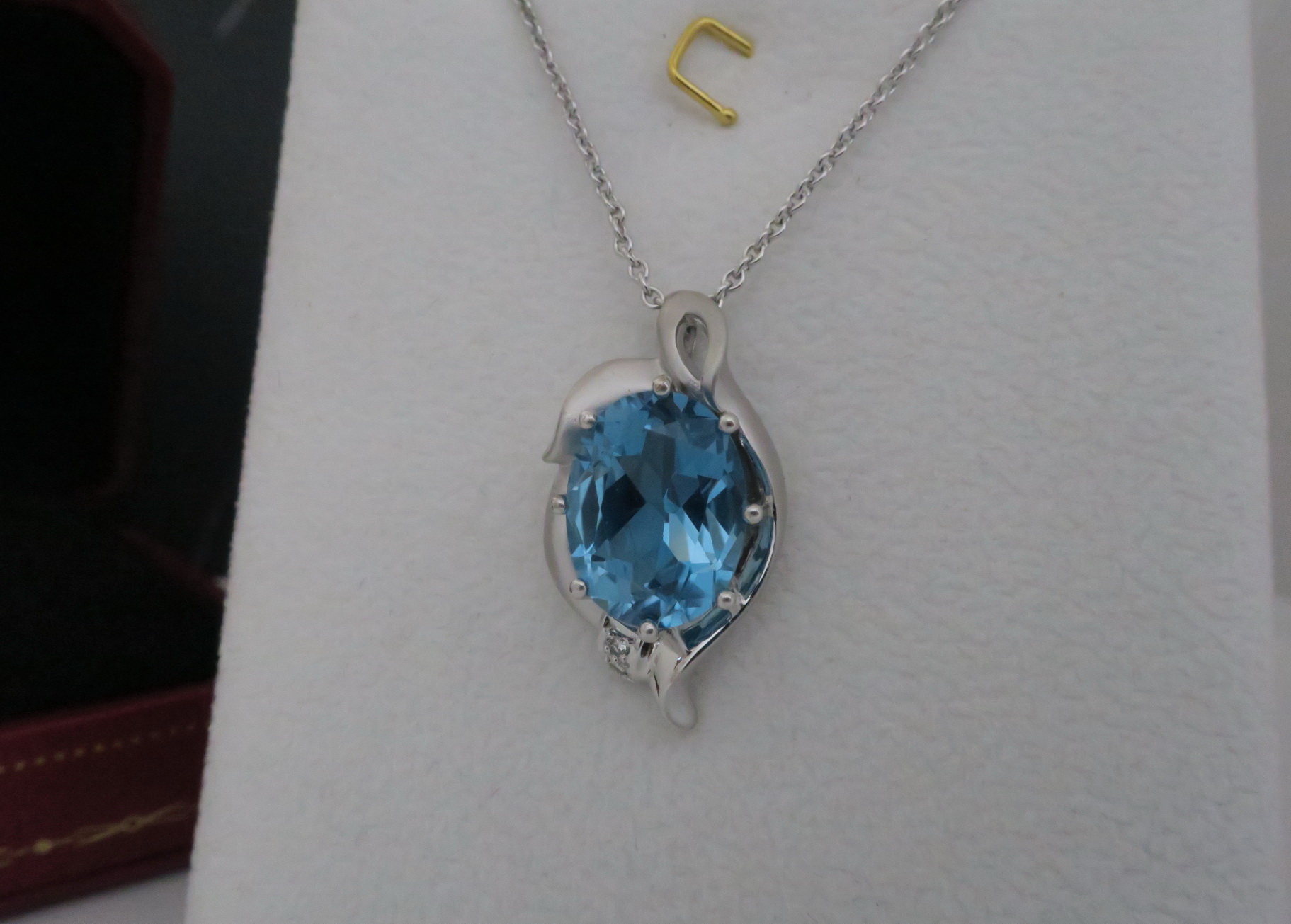 天然 海藍寶石 鑲鑽項鍊/墬子 18K白金 極度搶眼 高貴不貴 2