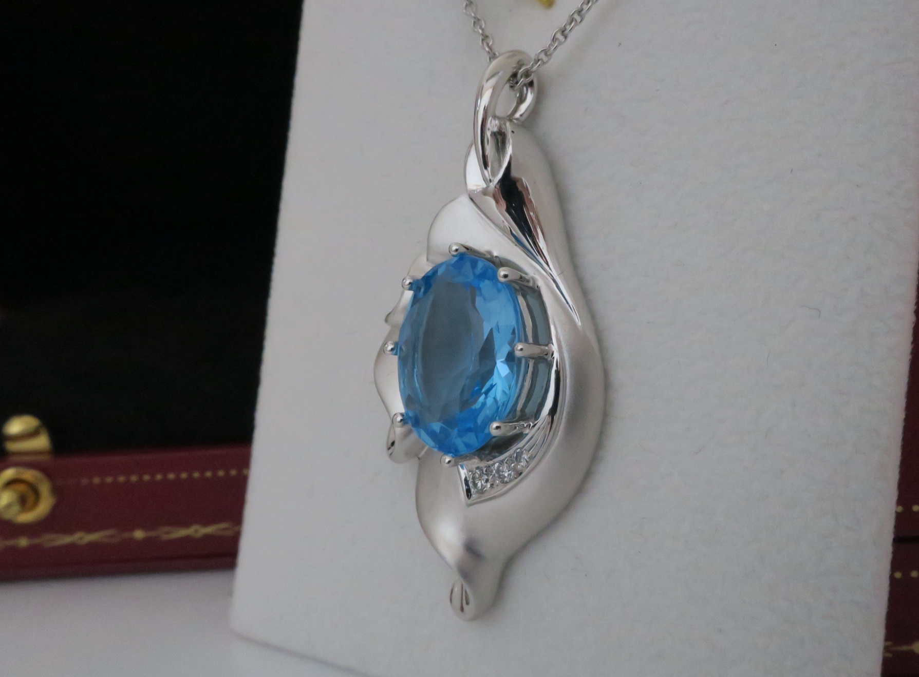 天然 海藍寶石 鑲鑽項鍊/墬子 18K白金 深海貝殼包覆 極度搶眼 高貴不貴 3