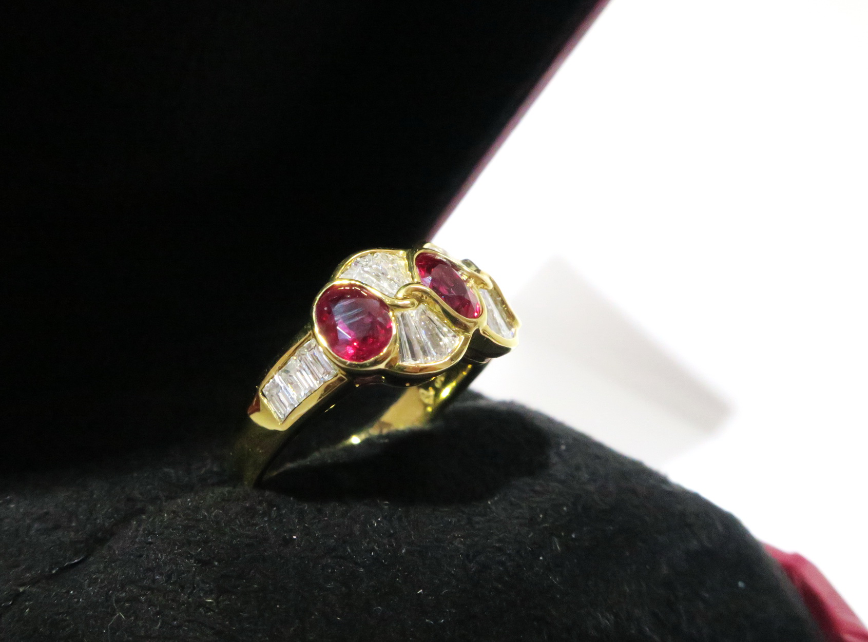 天然 紅寶石 鑲崁梯鑽戒台/戒指 18K金 落落大方 3