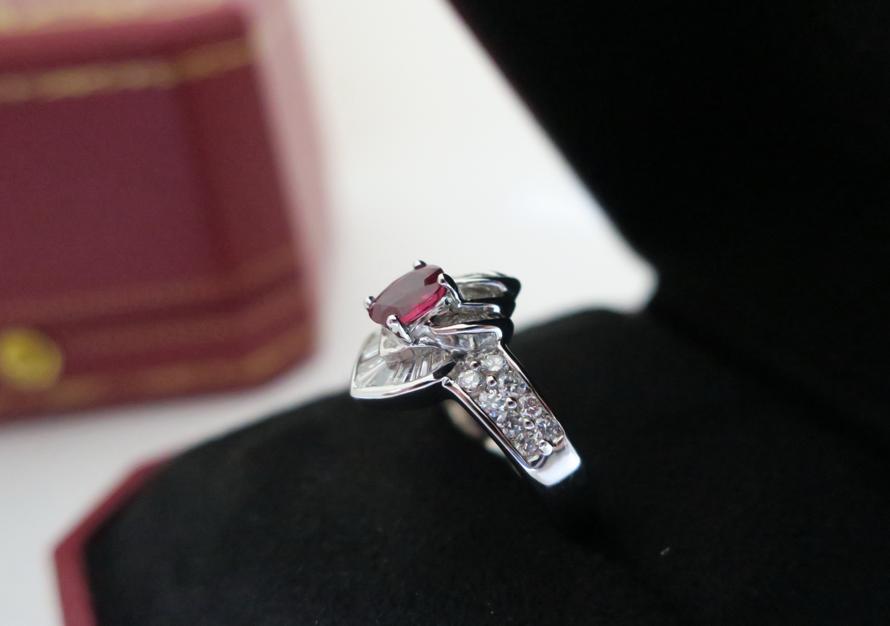 天然 紅寶石57分 鑲崁 鑽石 梯鑽 戒台/戒指 18K金 2
