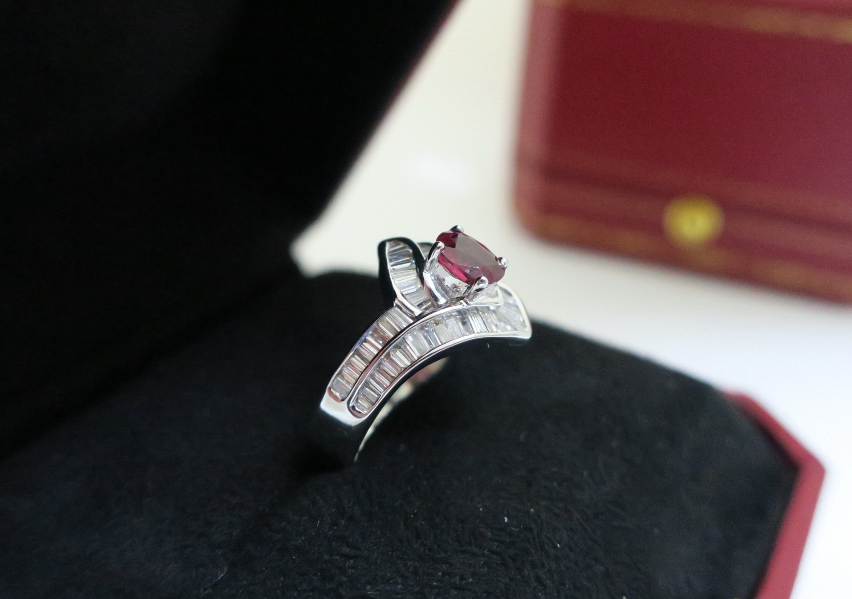 天然 紅寶石57分 鑲崁 鑽石 梯鑽 戒台/戒指 18K金 3