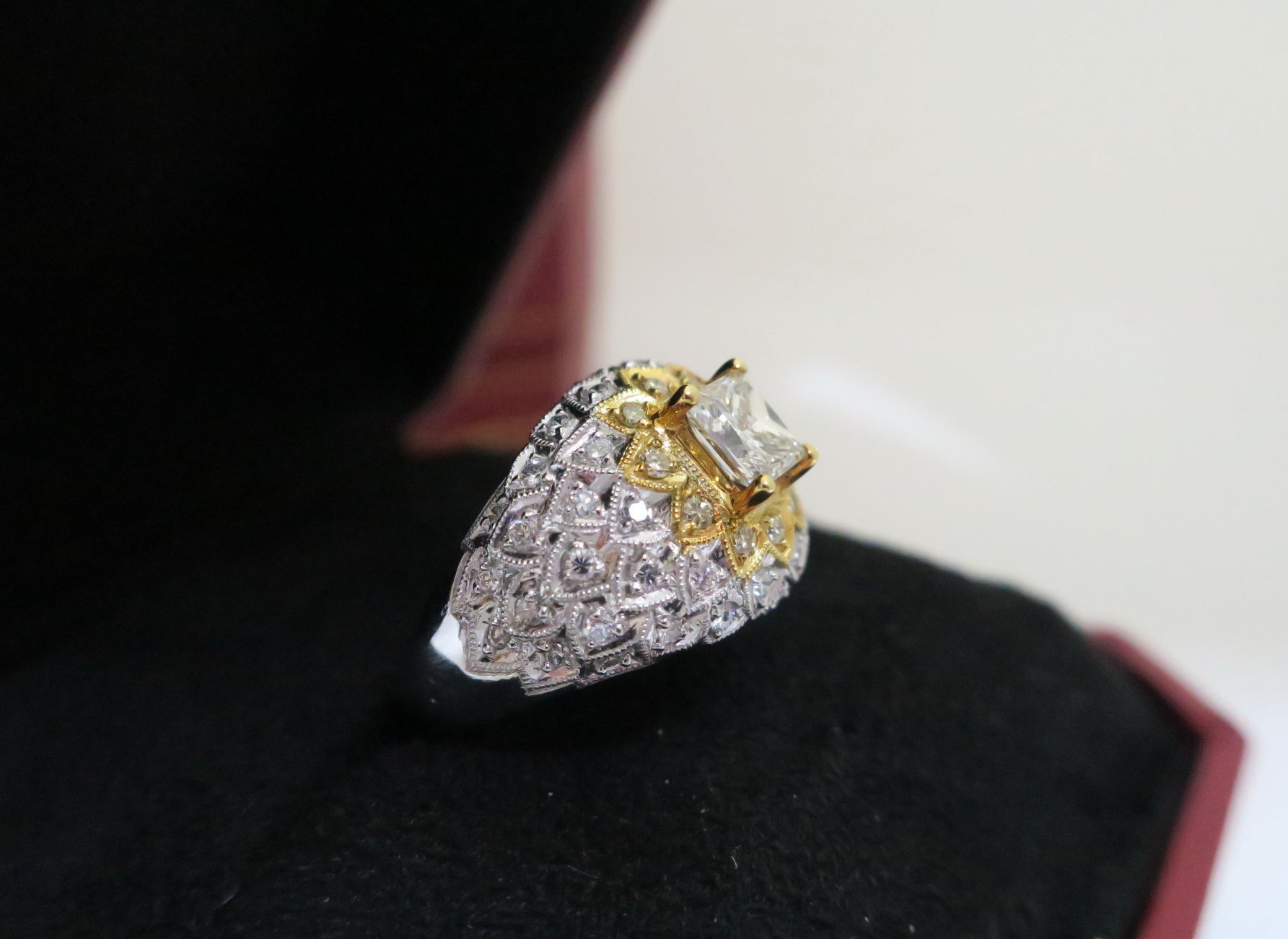 天然 方鑽/四方鑽1.28克拉 鑲崁 配鑽 羽毛造型 戒台/戒指 18K金 3