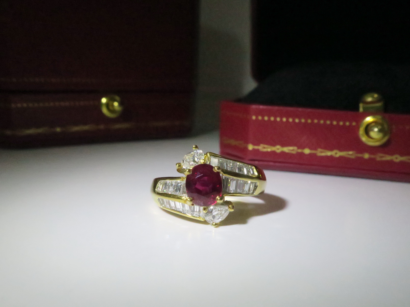 天然 紅寶石1.14克拉 鑲崁 鑽石/梯鑽/水滴鑽 戒台/戒指 18K金 4