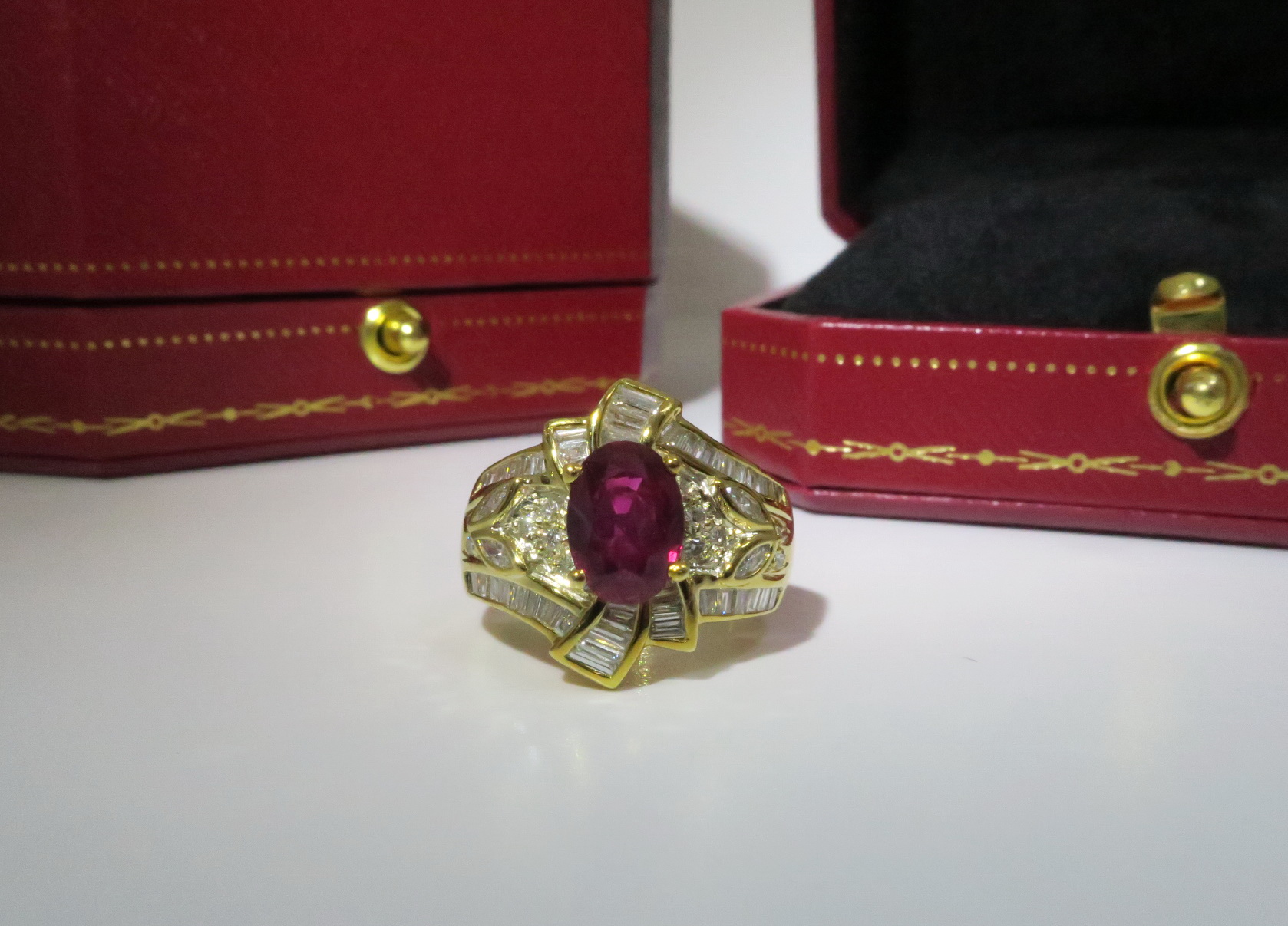 天然 紅寶石1.73克拉 鑲崁 鑽石/梯鑽/馬眼鑽 戒台/戒指 18K金 4
