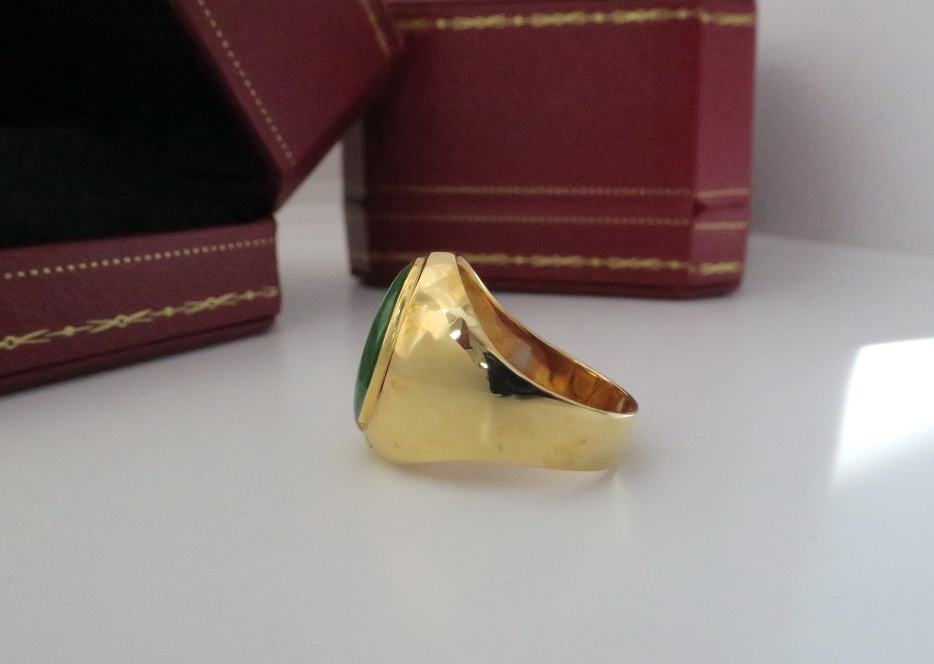 天然 A貨翡翠 蛋面 戒指 18K金戒台 身上帶點綠顯落落大方 3