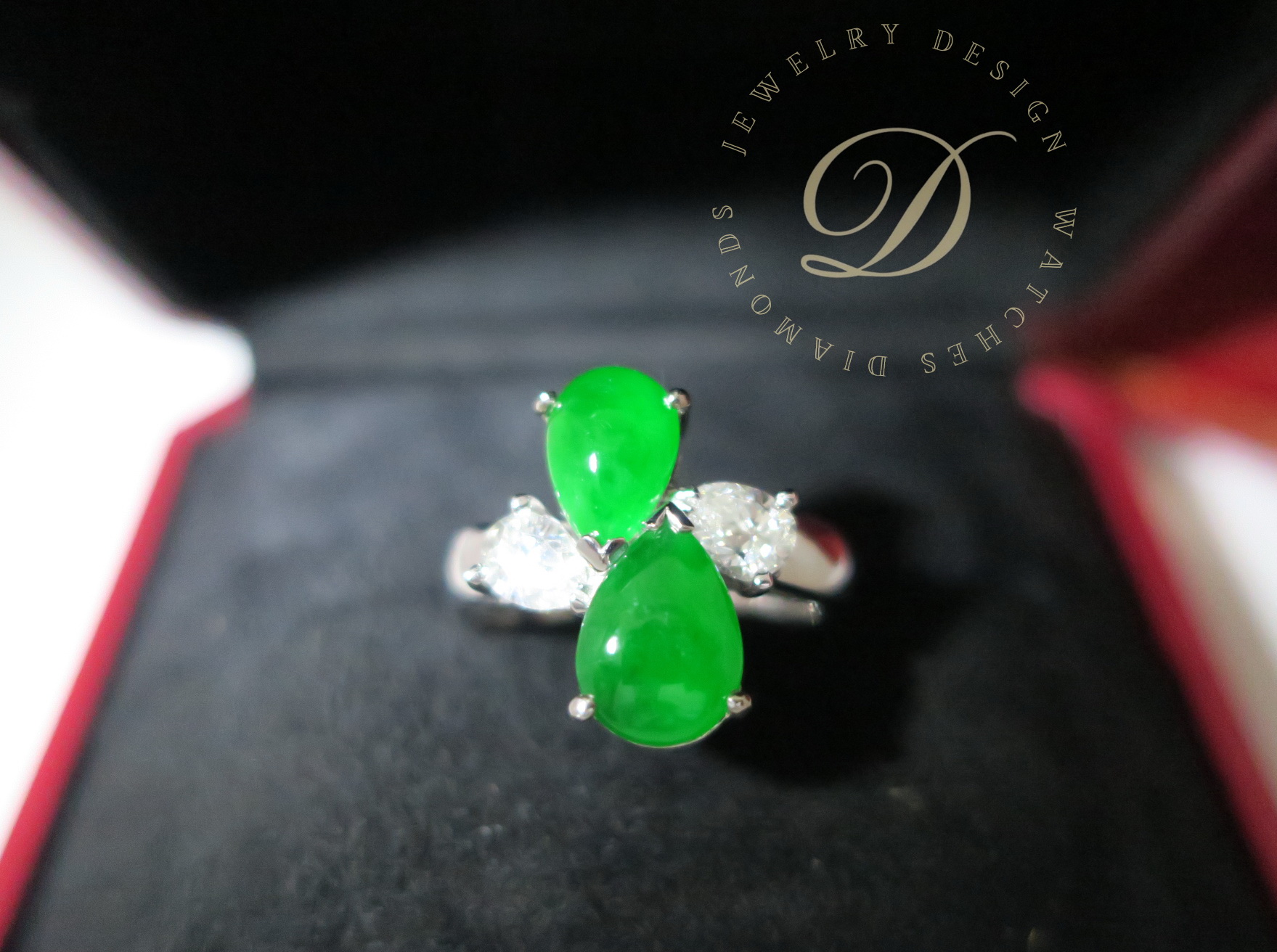 天然 頂級 A貨翡翠 水滴型 戒指 18K金戒台 身上帶點綠顯落落大方