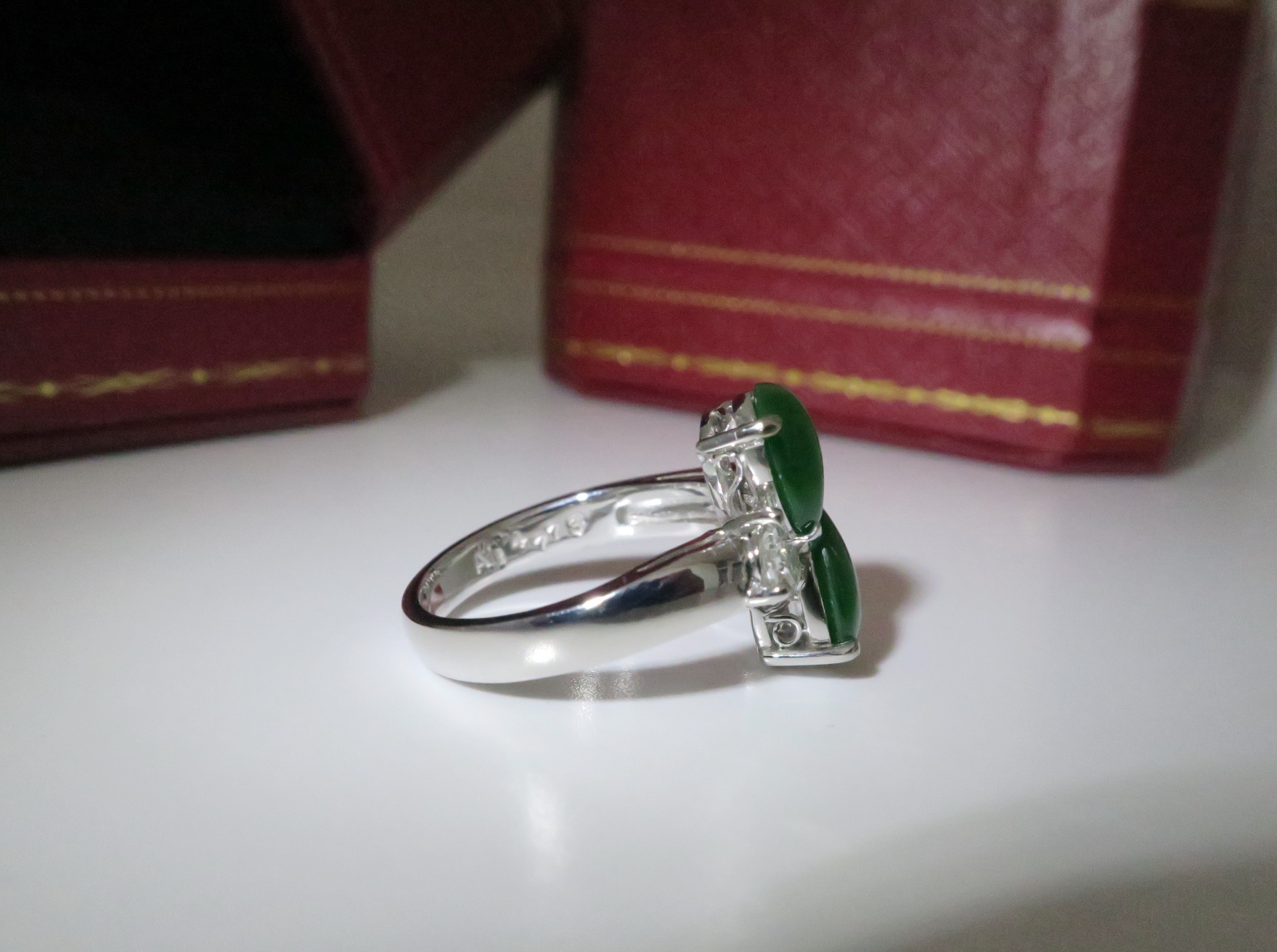 天然 頂級 A貨翡翠 水滴型 戒指 18K金戒台 身上帶點綠顯落落大方 5