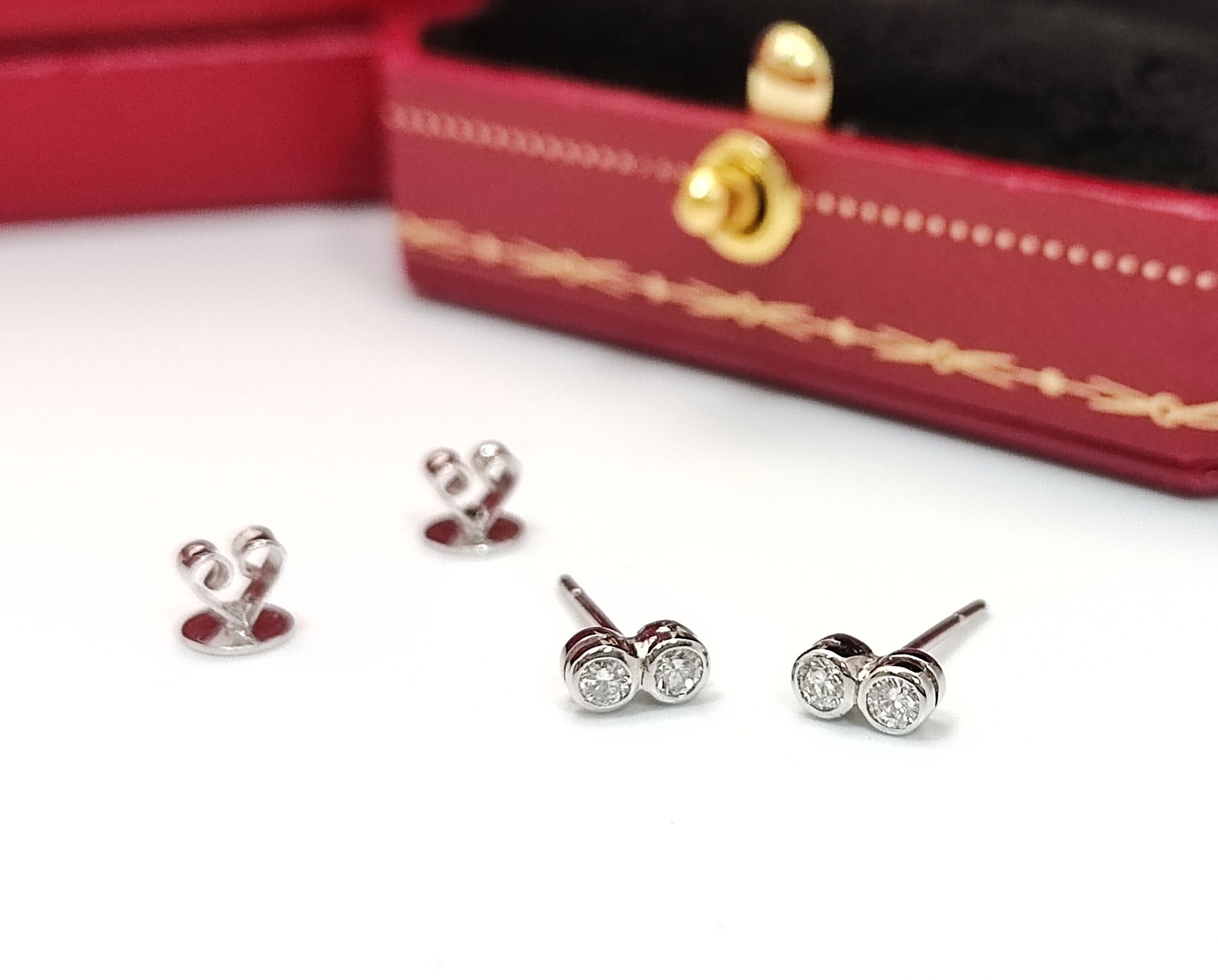 天然 鑽石耳環/耳飾 18K白金 雙鑽點綴 共重20分 簡單大方 閃閃發光 2