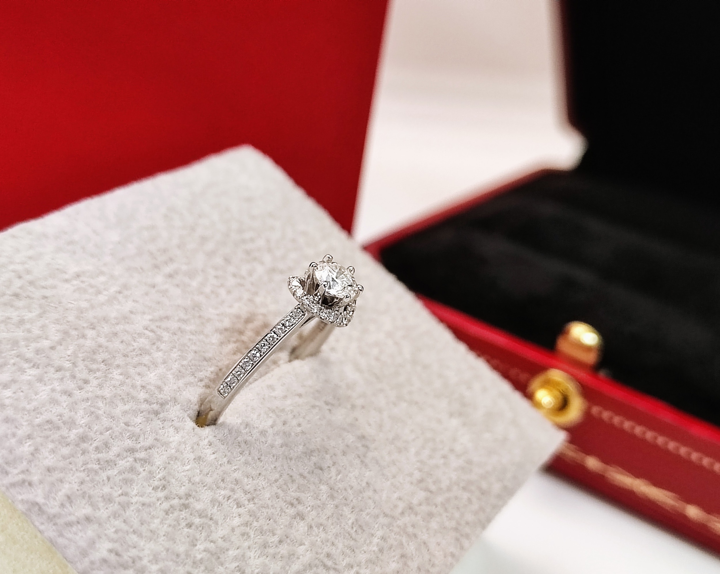 天然 鑽石戒指 心型造型鑲崁 GIA國際證書 主鑽31分 高貴華麗 豪華戒台 2