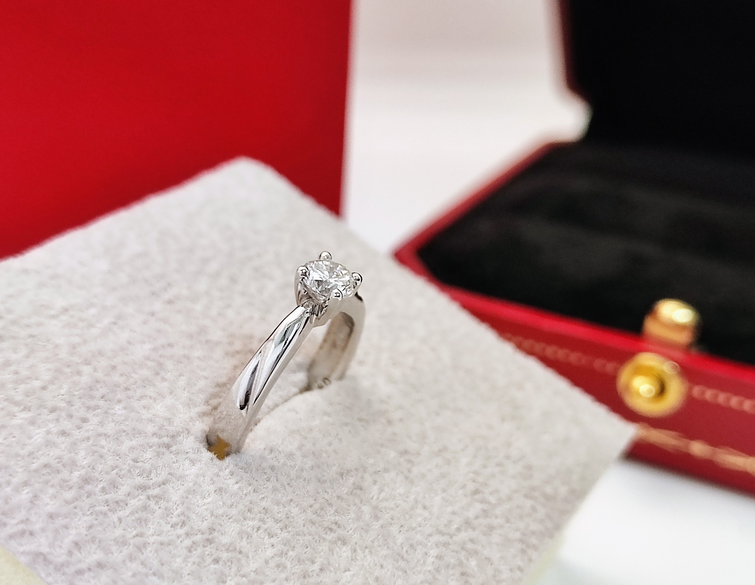 天然 鑽石戒指 四爪造型戒台 18K金鑲崁 國內證書 主鑽36分 簡潔大方 2