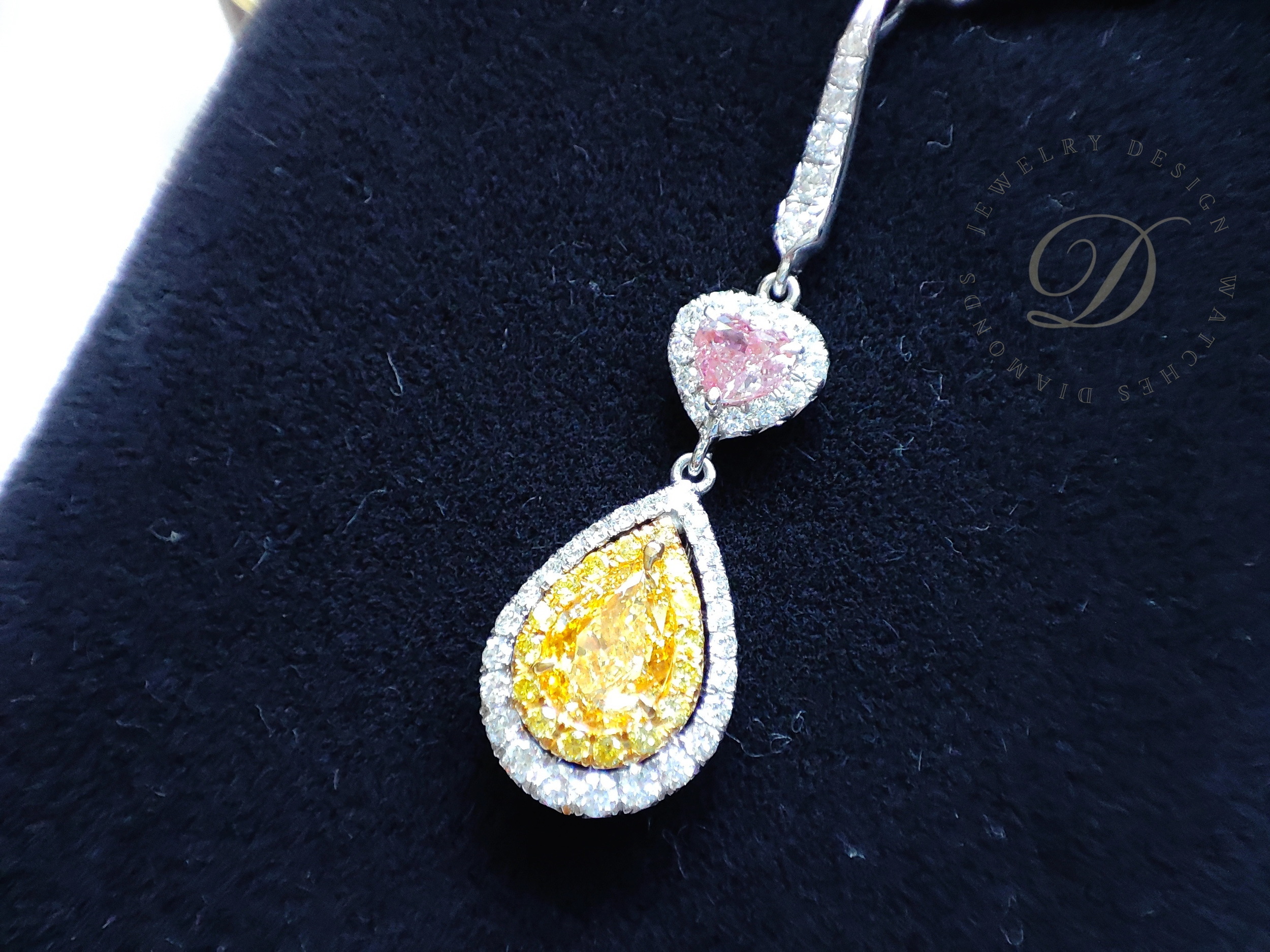 GIA黃金鑽 彩鑽 水滴形主石1.00克拉 FANCY LIGHT YELLOW 等級 配鑽 心形粉紅鑽 鑽石項鍊