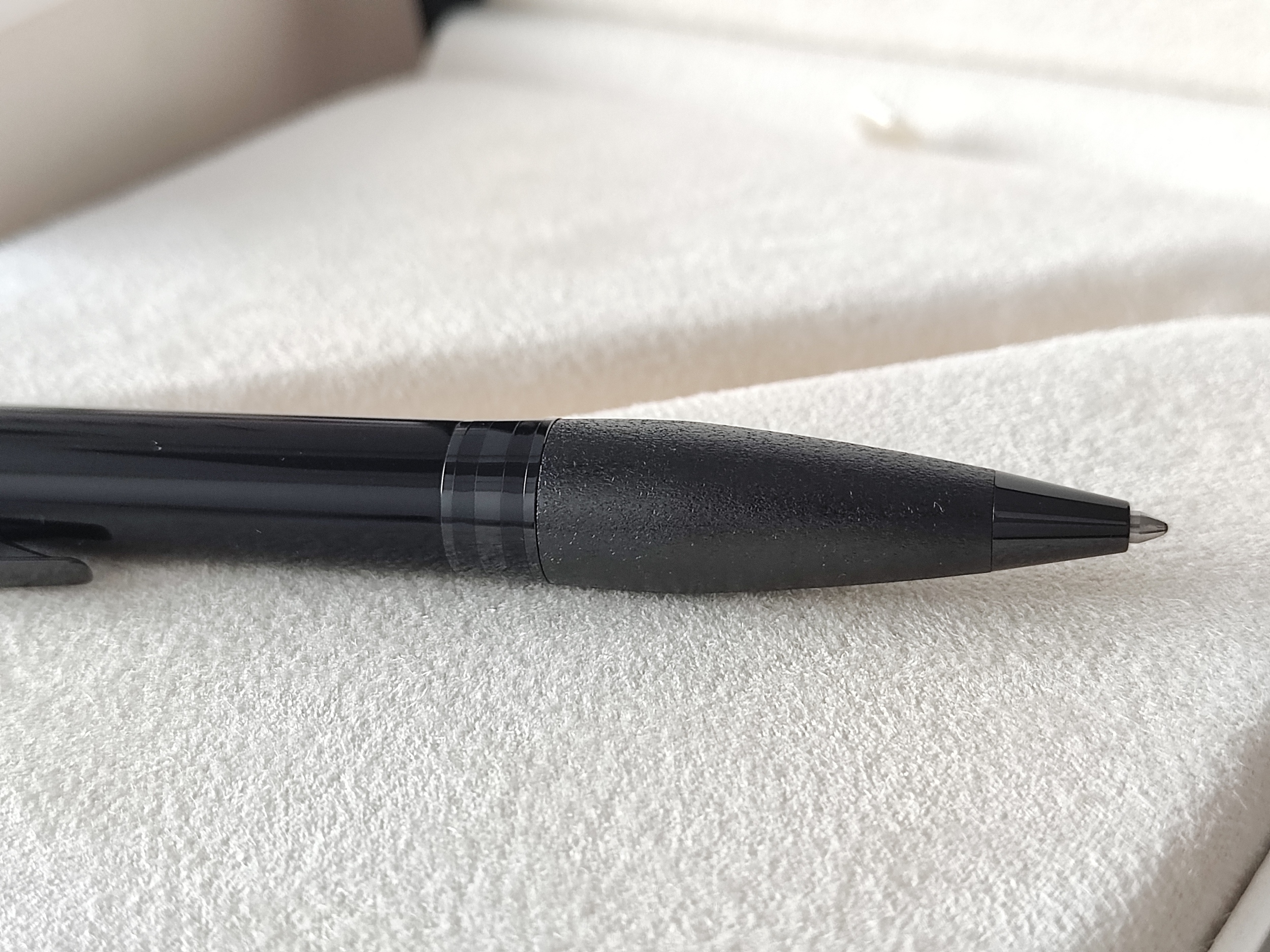 萬寶龍 Montblanc 全新 星際行者 BlackCosmos系列 黑色筆身 原子筆/鋼珠筆~原廠盒單 3