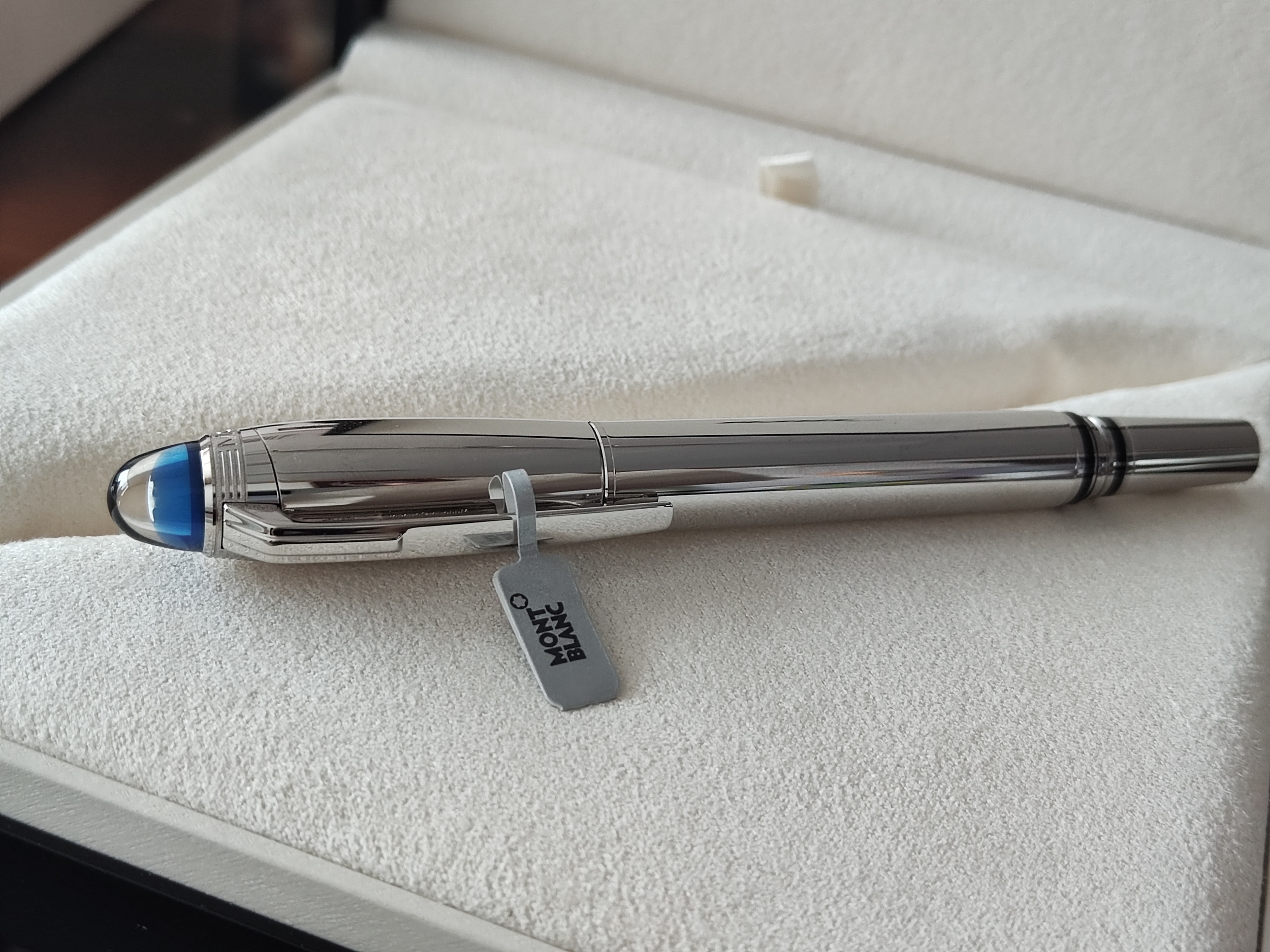 萬寶龍 Montblanc 全新 星際行者 鍍鉑金 金屬鋼筆 漂浮六角星標誌~原廠盒單