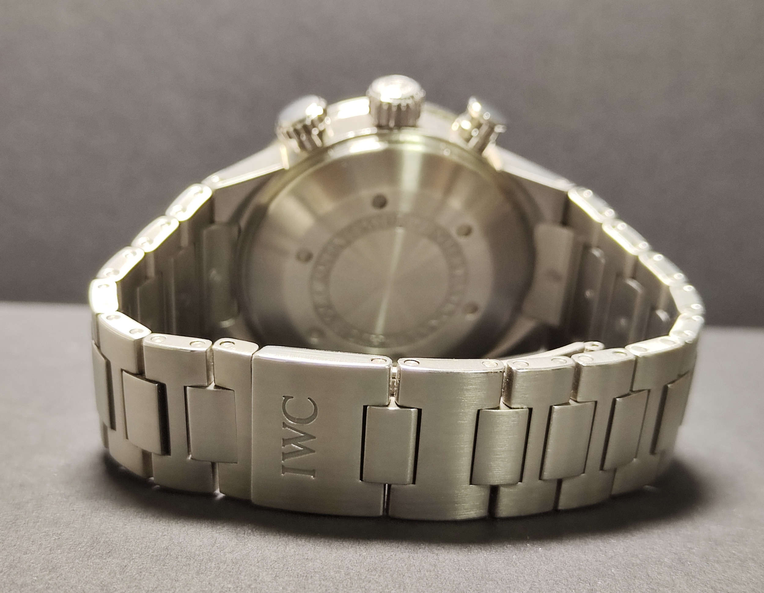 萬國 IWC 海洋時計 自動上鍊 大錶徑41mm 黑色面盤 小年曆 計時功能 旋轉內圈~原廠保單 9