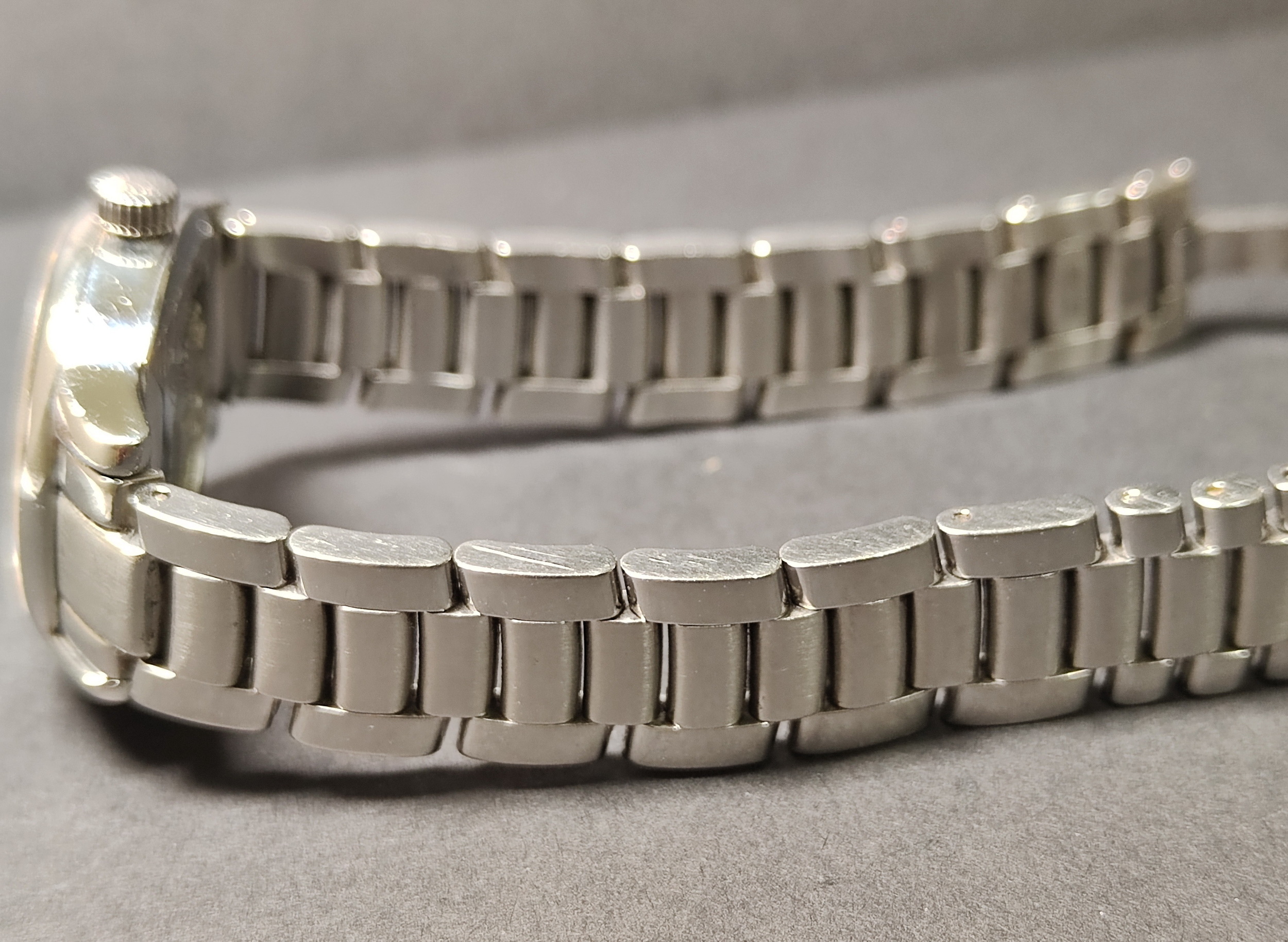 浪琴 女用 機械腕錶 自動上鍊 錶徑26mm 正常使用痕跡 單錶出清 7