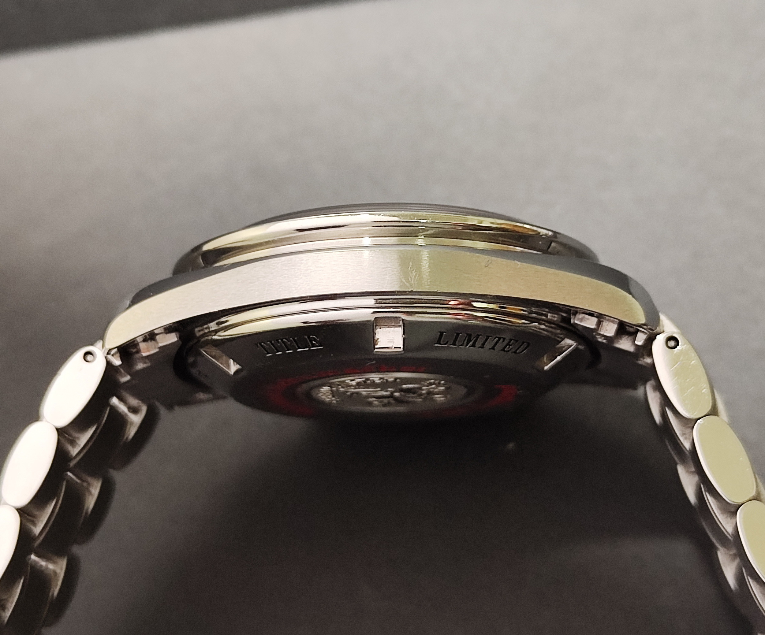 OMEGA 超霸 speedmaster 舒馬克 F1特別款 大錶徑42mm 熊貓面盤 計時功能 全球限量~原廠盒單 5