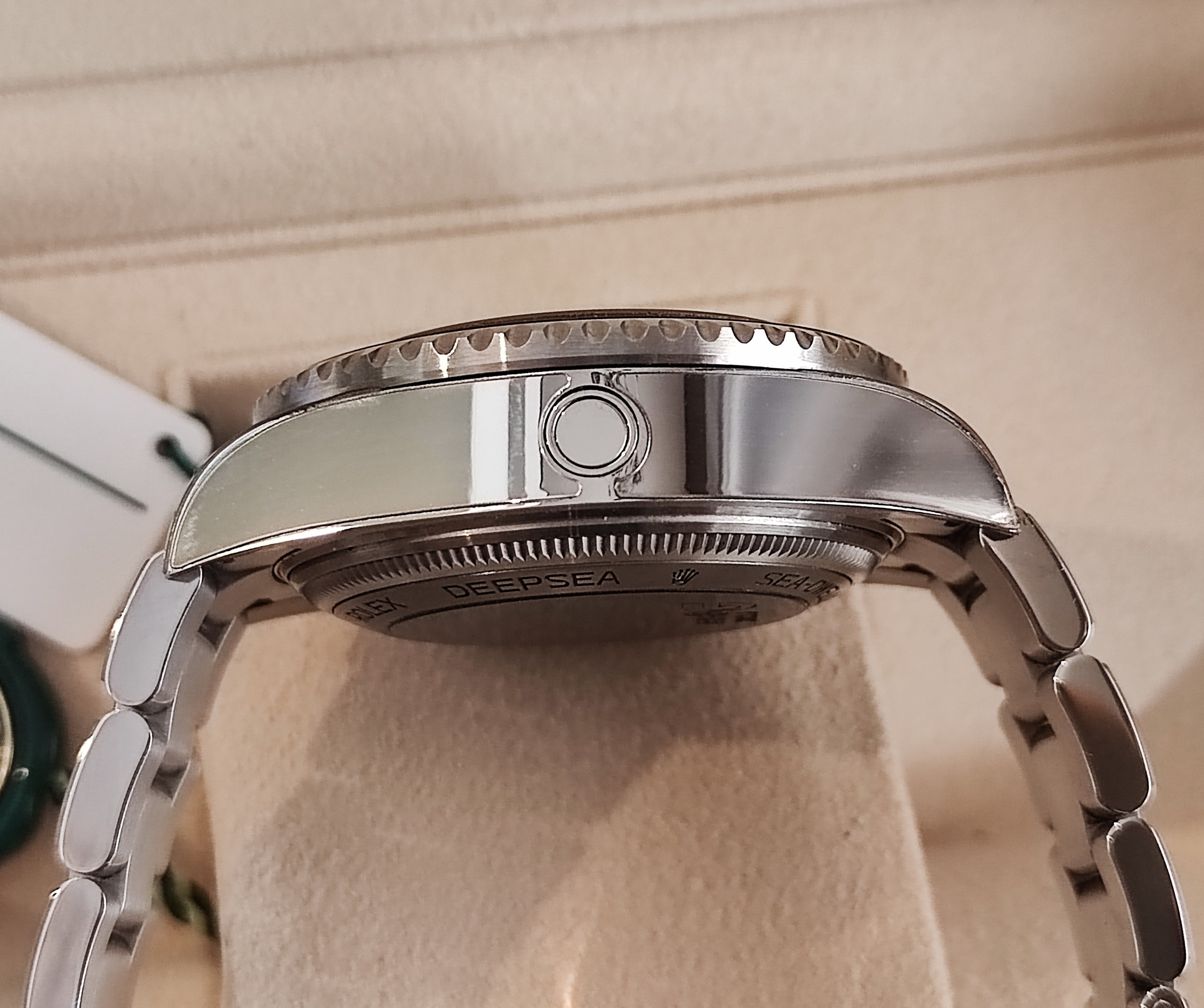 勞力士 最新 漸藍 水鬼王 136660DB 大錶徑44mm 自動上鍊 黑水鬼 136660~原廠盒單 2024近新 6