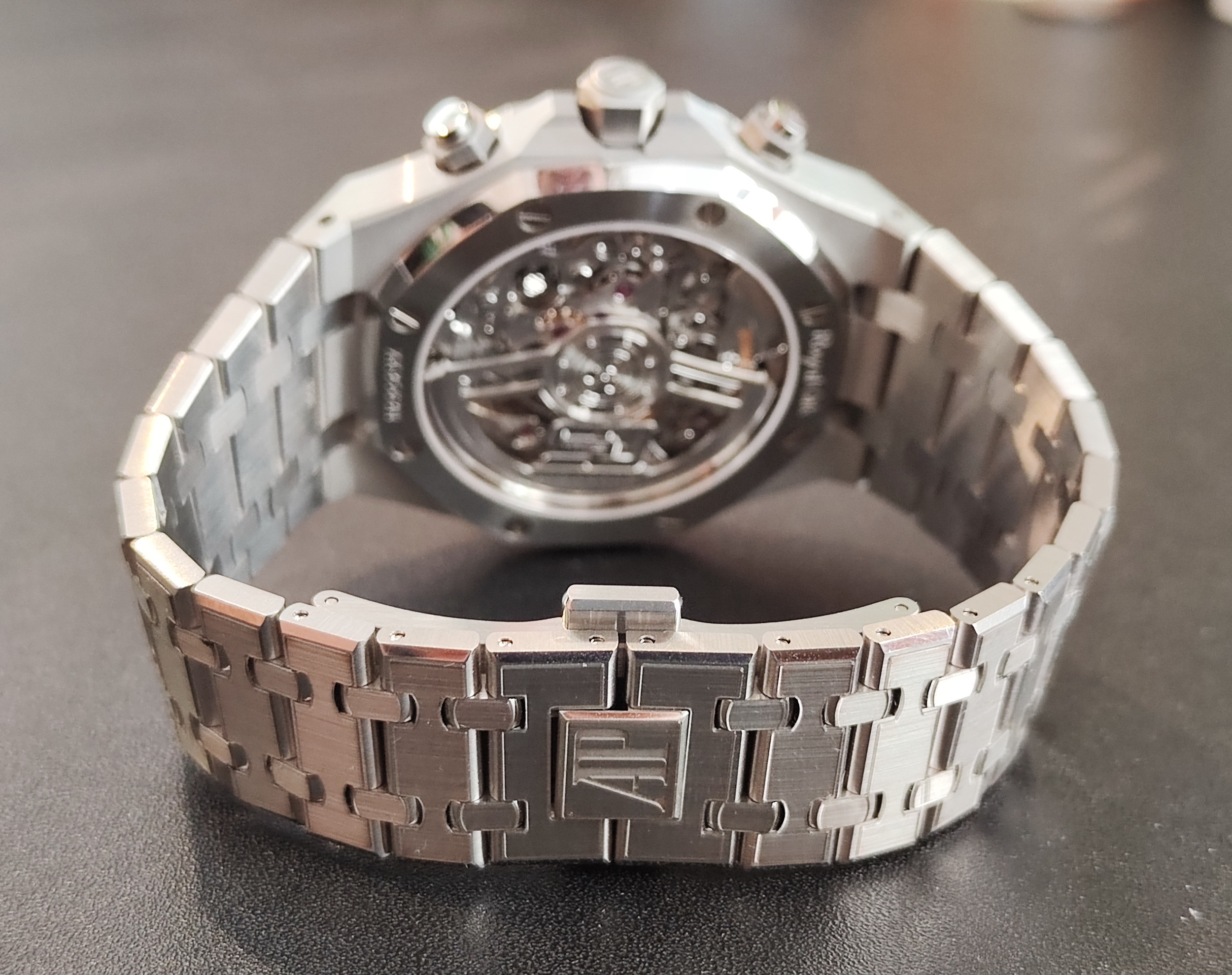 愛彼 AP 皇家橡樹 50周年紀念款 26240 大錶徑41mm 自動上鍊 透明底蓋 專屬自動盤~原廠盒單 8