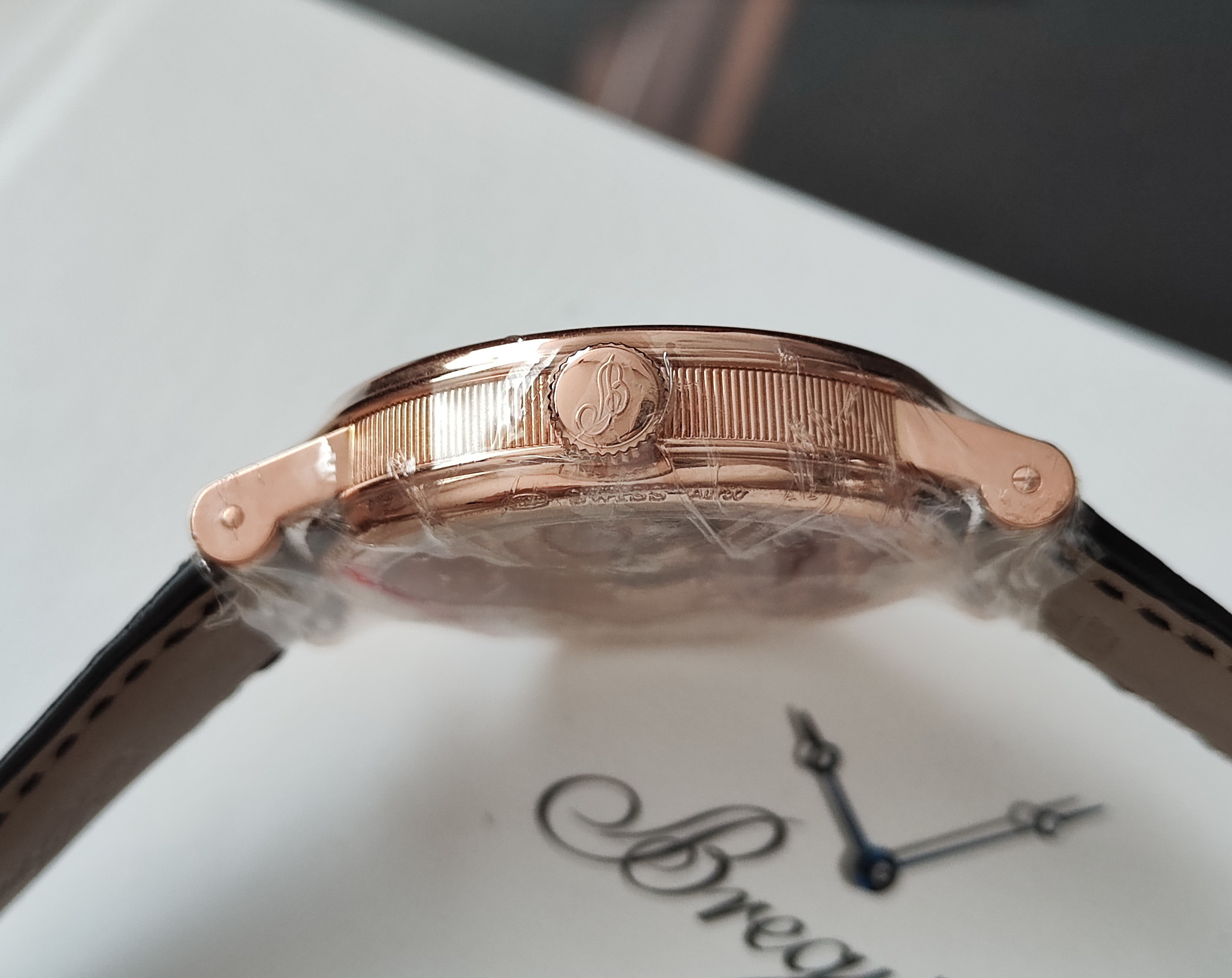 BREGUET 寶璣 Tradition 全新 7057 玫瑰金 錶徑40mm 手動上鍊 機刻雕花面盤~原廠盒單 2024 3