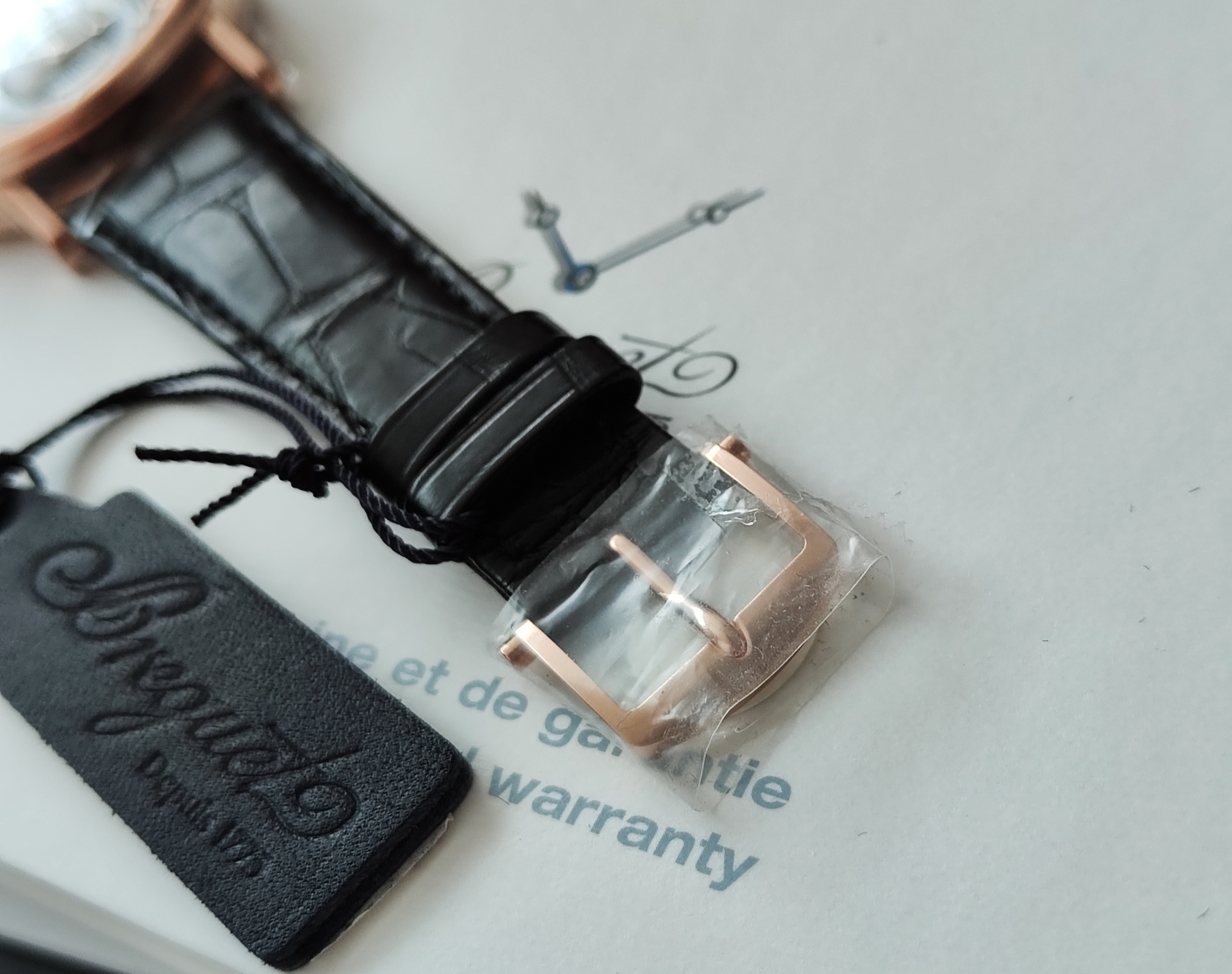 BREGUET 寶璣 Tradition 全新 7057 玫瑰金 錶徑40mm 手動上鍊 機刻雕花面盤~原廠盒單 2024 6