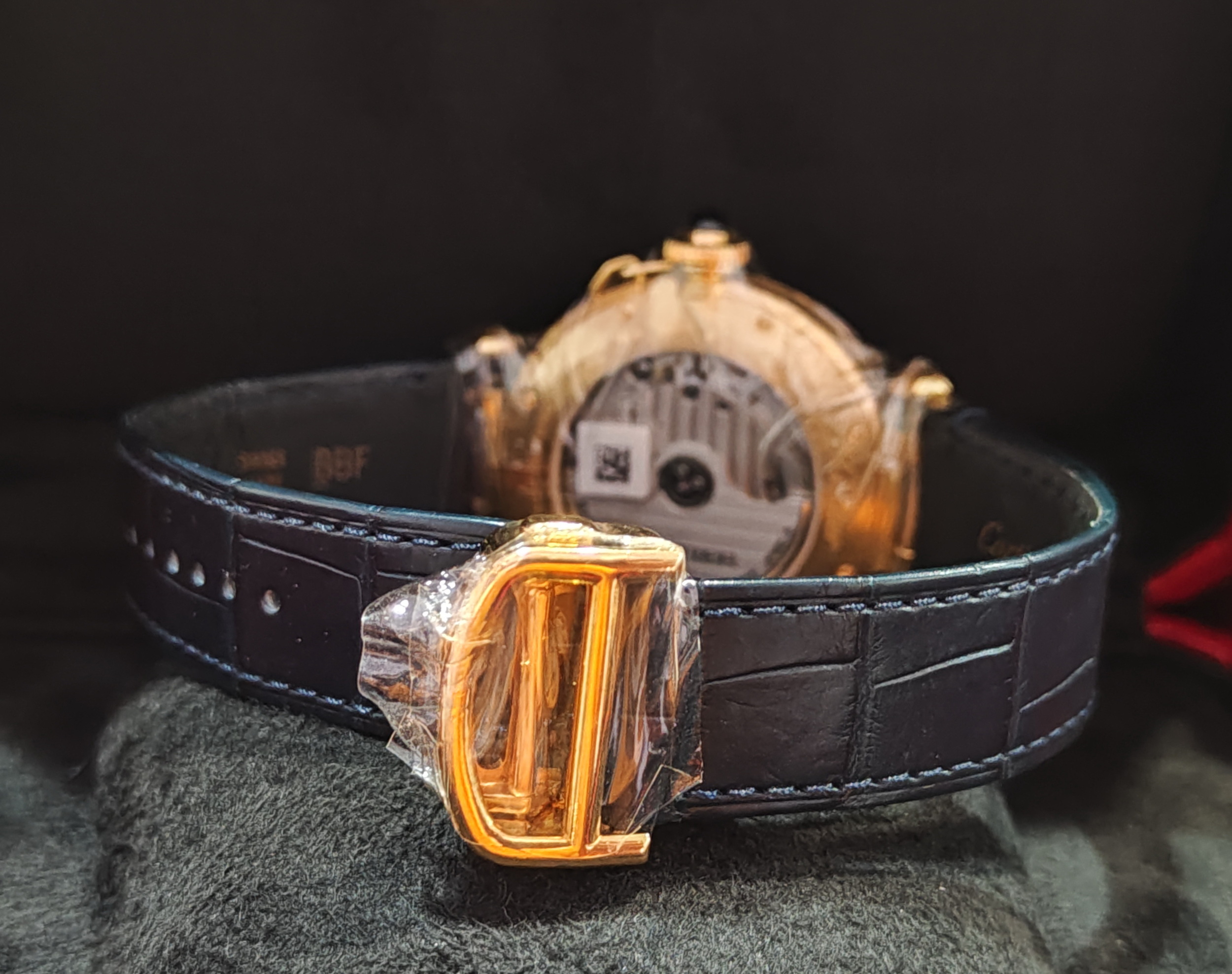 卡地亞 CARTIER 全新 PASHA 黃K金錶殼 大錶徑41mm 自動上鍊 可拆式井字格柵~原廠盒單 2024 5