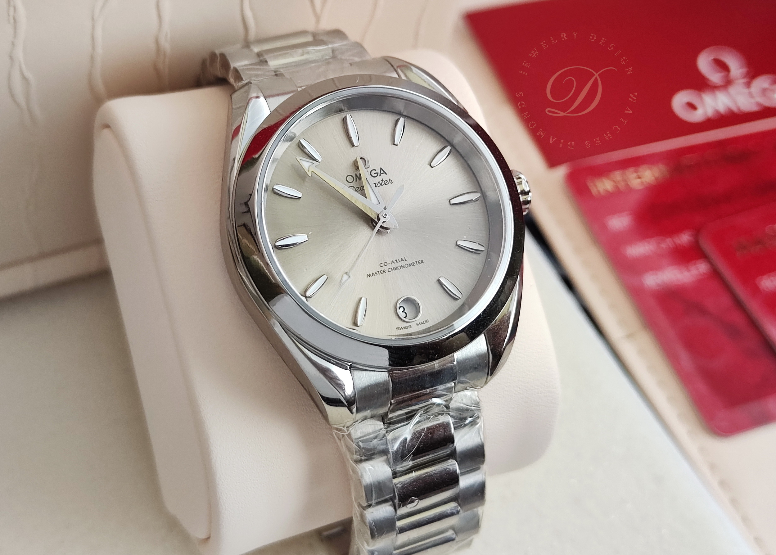OMEGA 全新 海馬 SHADES系列 銀色面盤 錶徑34mm 自動上鍊~原廠盒單 國內AD