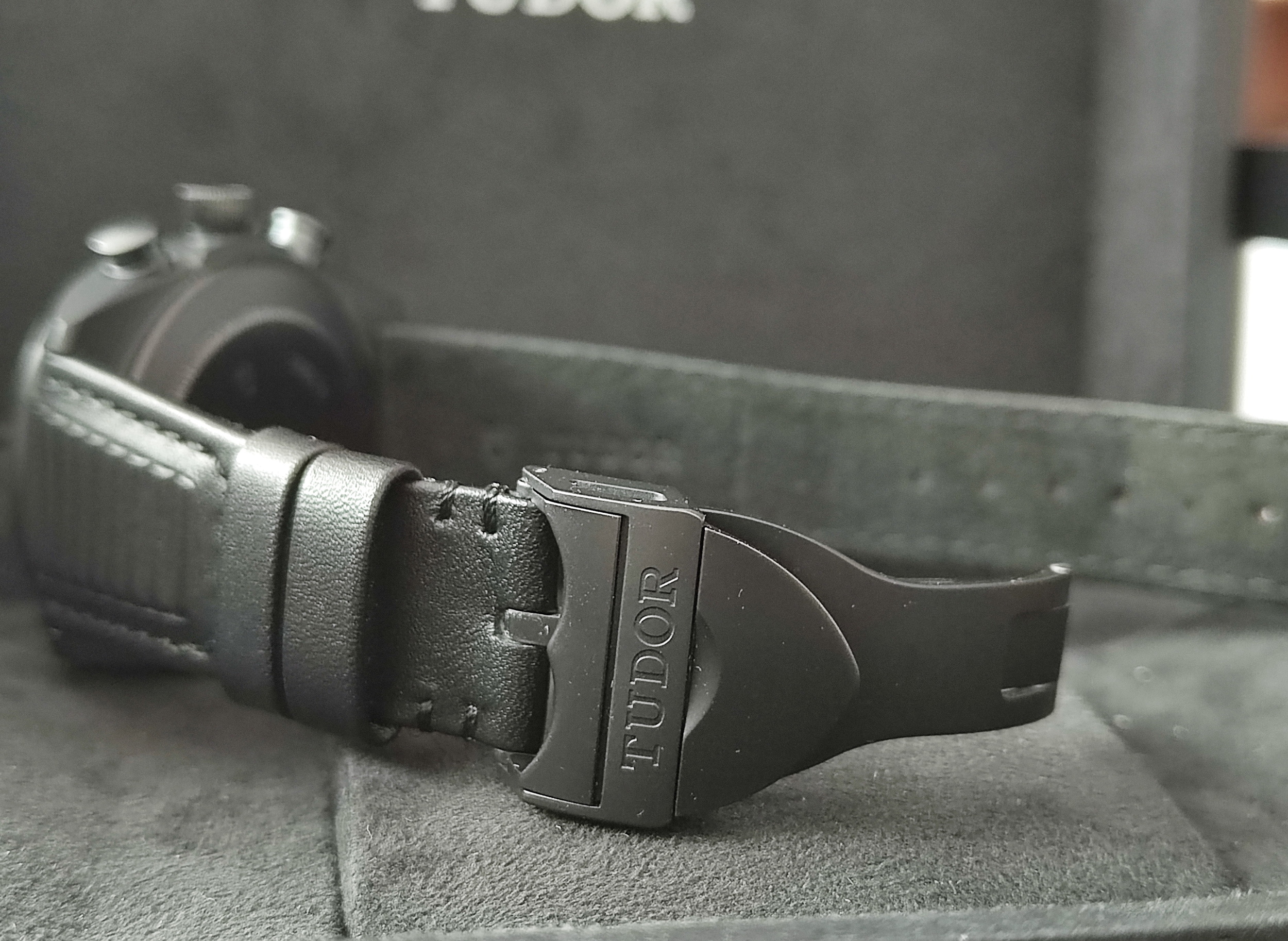 TUDOR 帝舵 Fastrider 黑陶瓷 42000 大錶徑42mm 自動上鍊 計時功能~原廠盒單 7