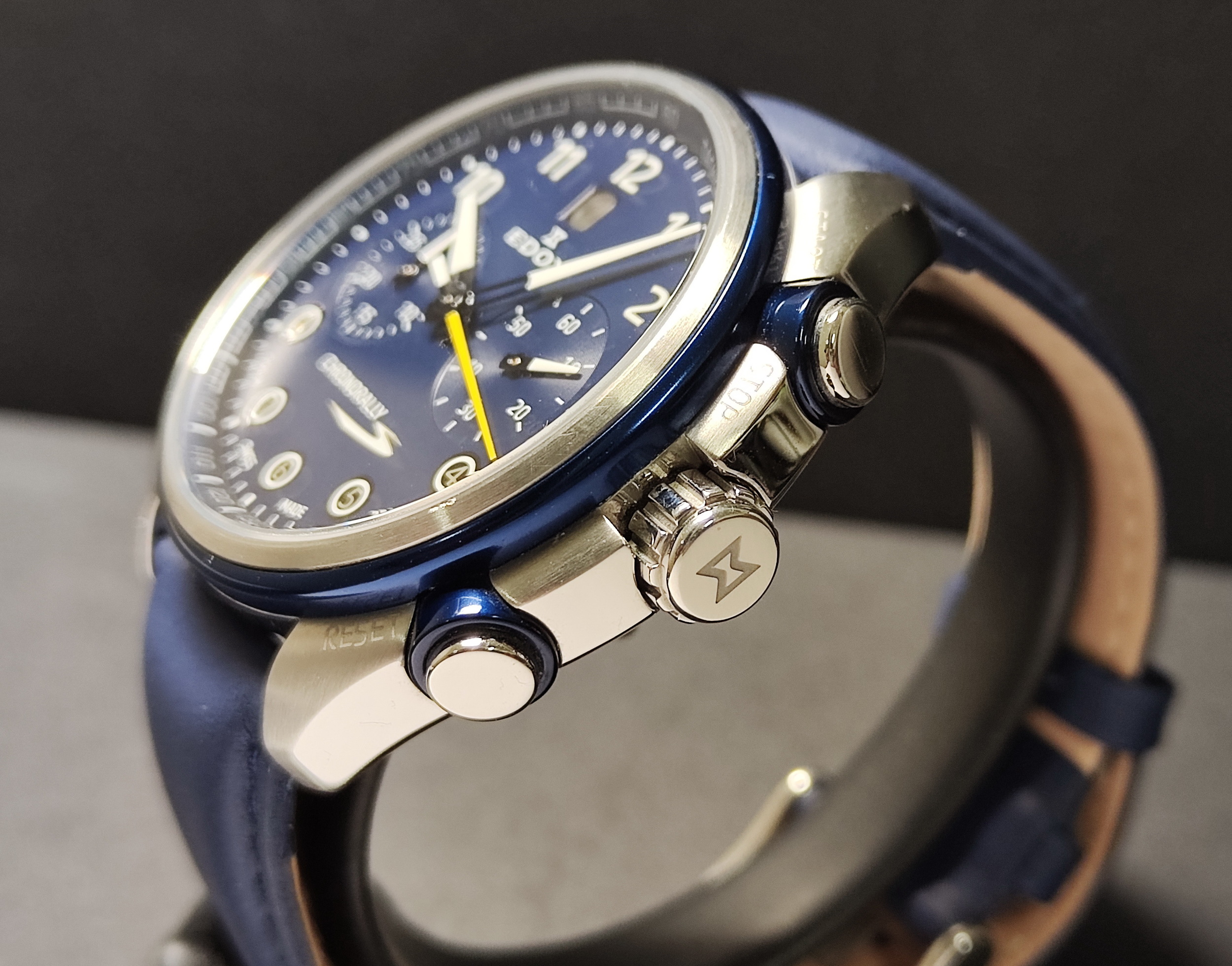 EDOX 伊度錶 藍色面盤 大錶徑43mm 自動上鍊 計時功能~原廠盒單 5