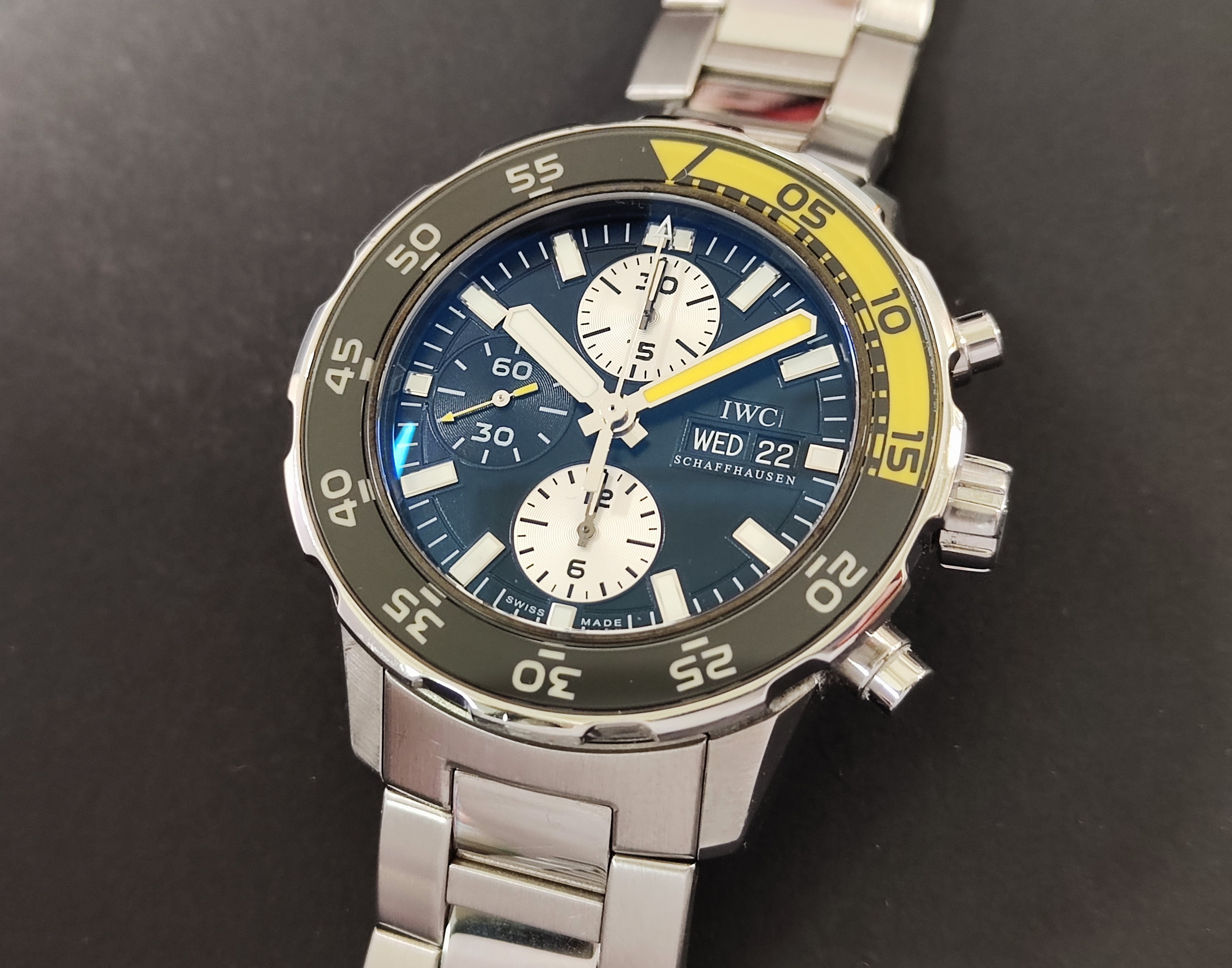 萬國 IWC 海洋時計 自動上鍊 大錶徑44mm 黑色面盤 黃色計時圈 AQUATIMER 計時功能~原廠保單 2