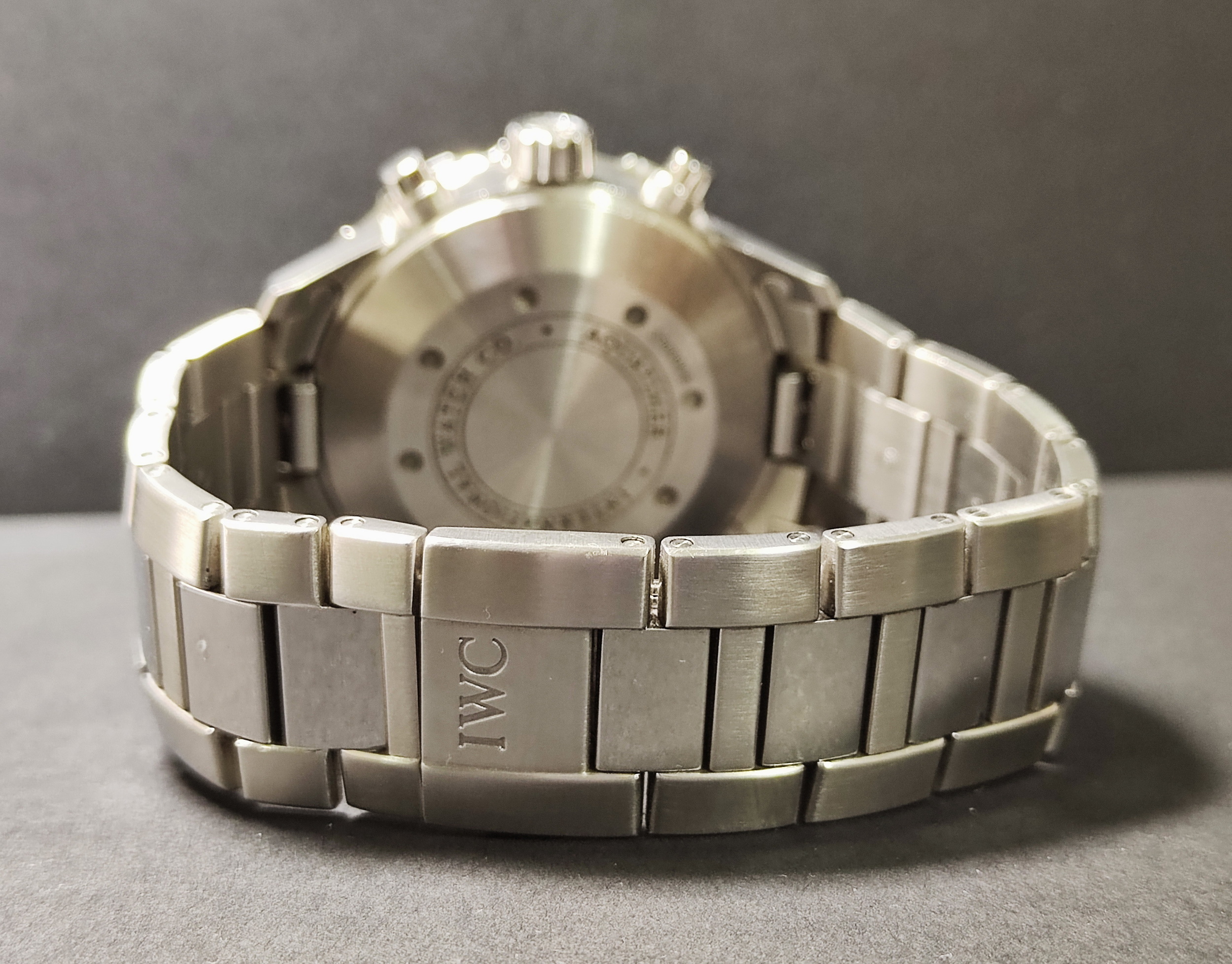 萬國 IWC 海洋時計 自動上鍊 大錶徑44mm 黑色面盤 黃色計時圈 AQUATIMER 計時功能~原廠保單 8