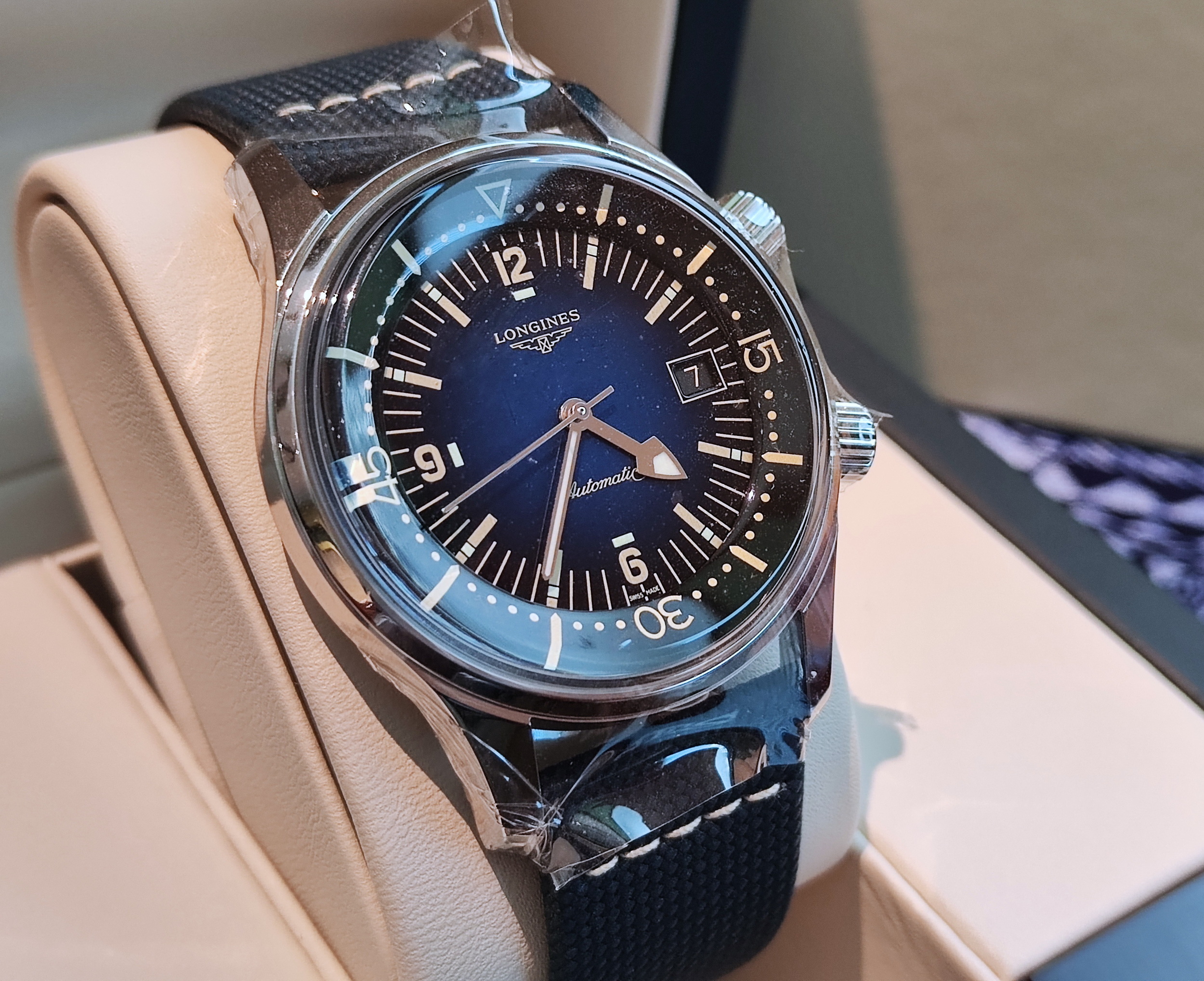 浪琴 全新 Legend Diver 漸層藍色面盤 大錶徑42mm  自動上鍊 傳奇潛水系列 防水300米~原廠盒單 2024AD 3