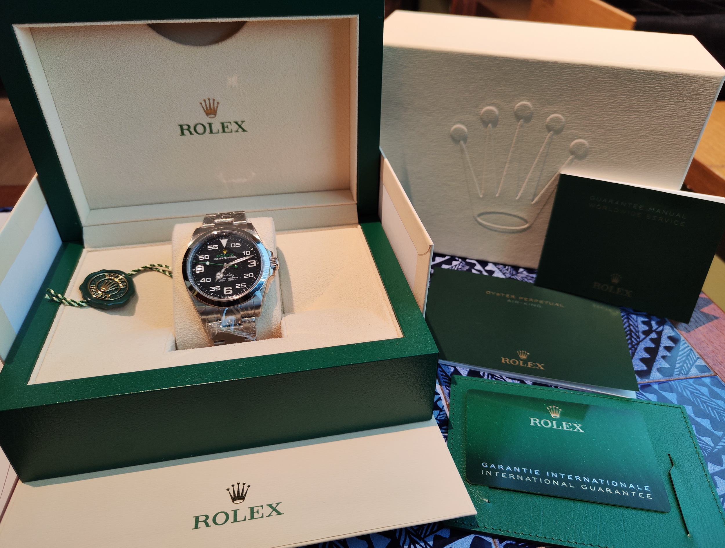 勞力士 近新 126900 空中霸王 錶徑40mm 自動上鍊 Air-King 黃色黃冠~原廠盒單 2024 6