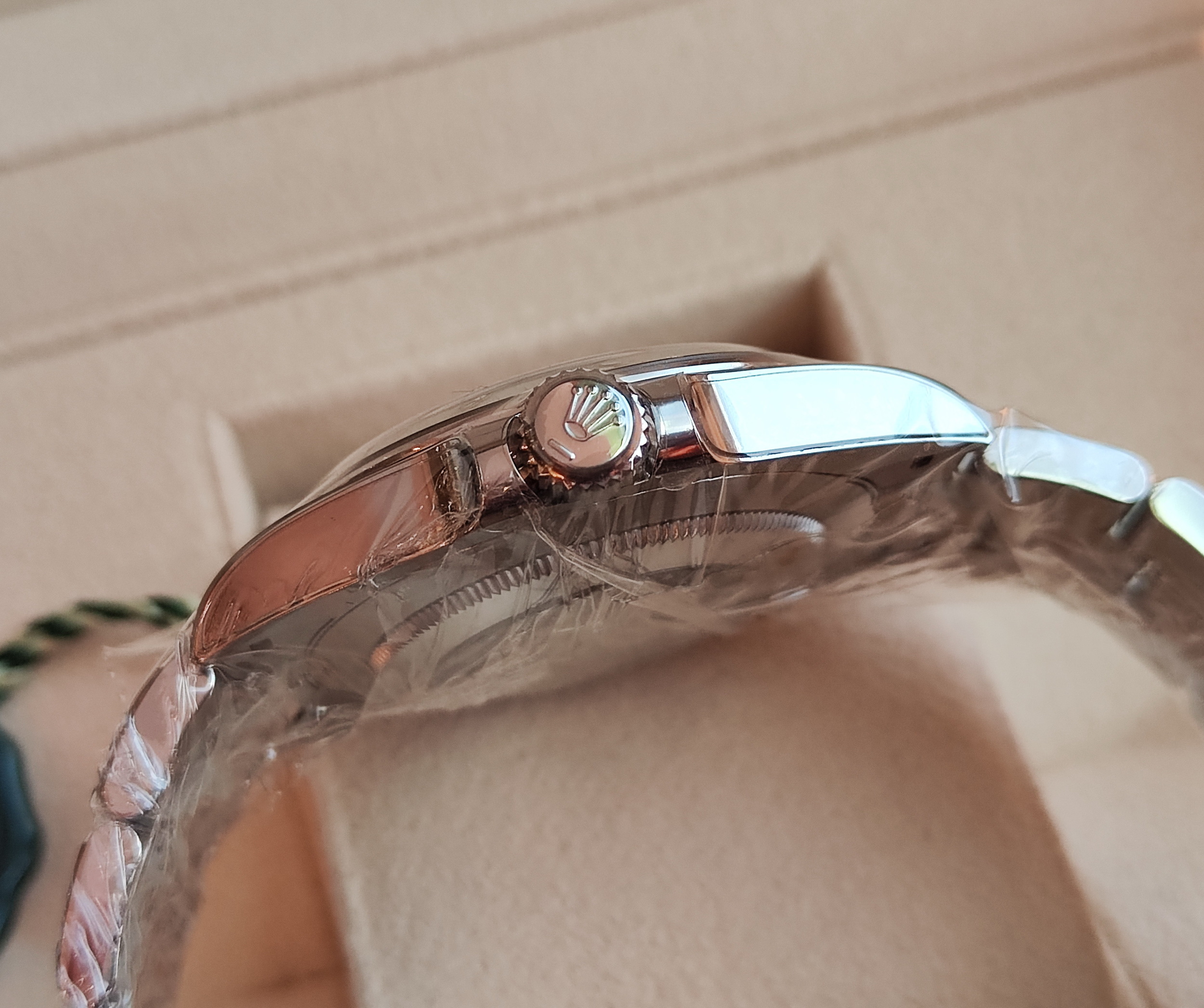 勞力士 近新 126900 空中霸王 錶徑40mm 自動上鍊 Air-King 黃色黃冠~原廠盒單 2024 4