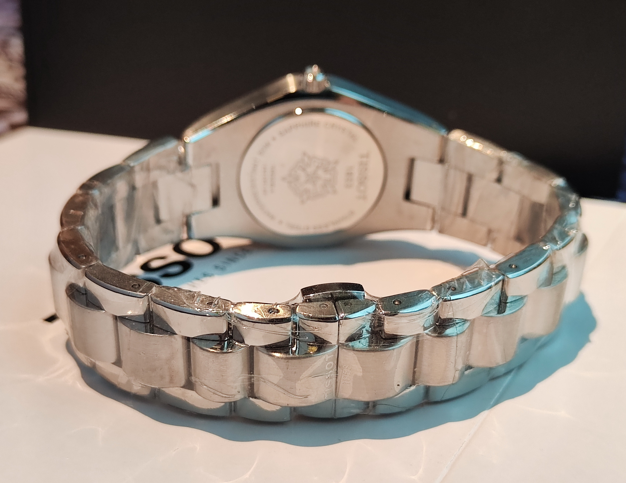 天梭 TISSOT 全新 GLAM SPORT 女仕 原鑲鑽錶 珍珠母貝面盤 錶徑32mm 石英機芯~原廠盒單 未使用品 5