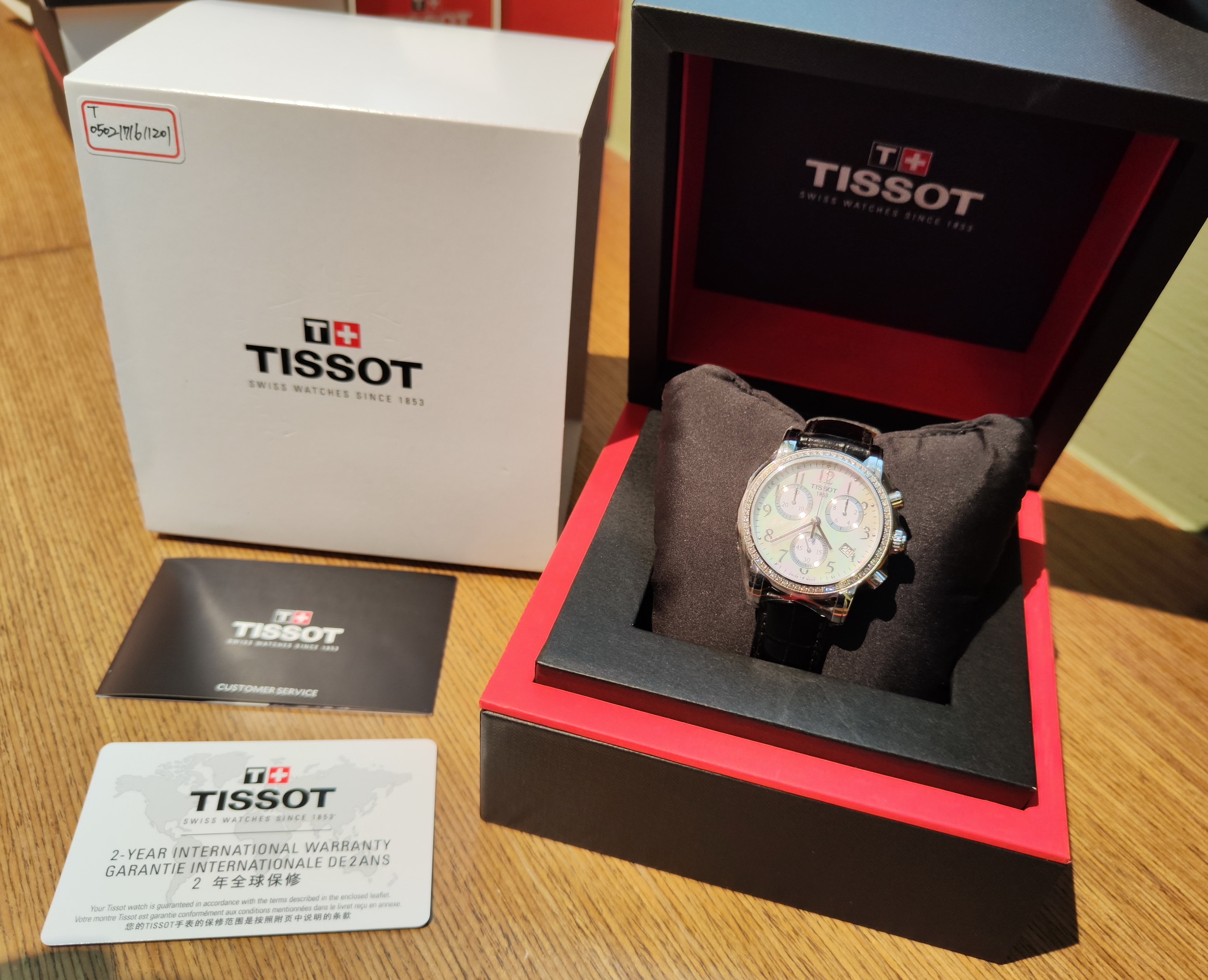 天梭 TISSOT 全新 Lady 女仕 原鑲鑽圈 珍珠母貝面盤 錶徑35mm 原裝石英機芯~原廠盒單 未使用品 7