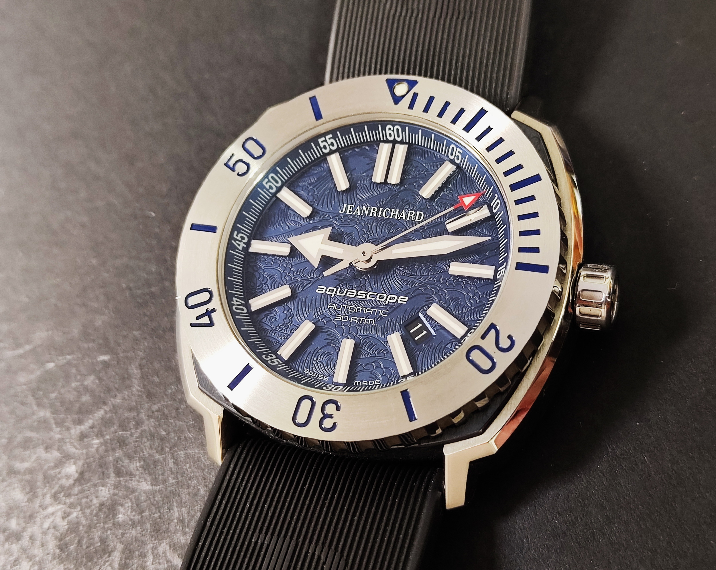 Jean Richard 尚維沙 Aquascope 浮世繪雕刻 藍色面盤 大錶徑44mm 自動上鍊 絕版釋出~原廠盒單 JR DJR 3