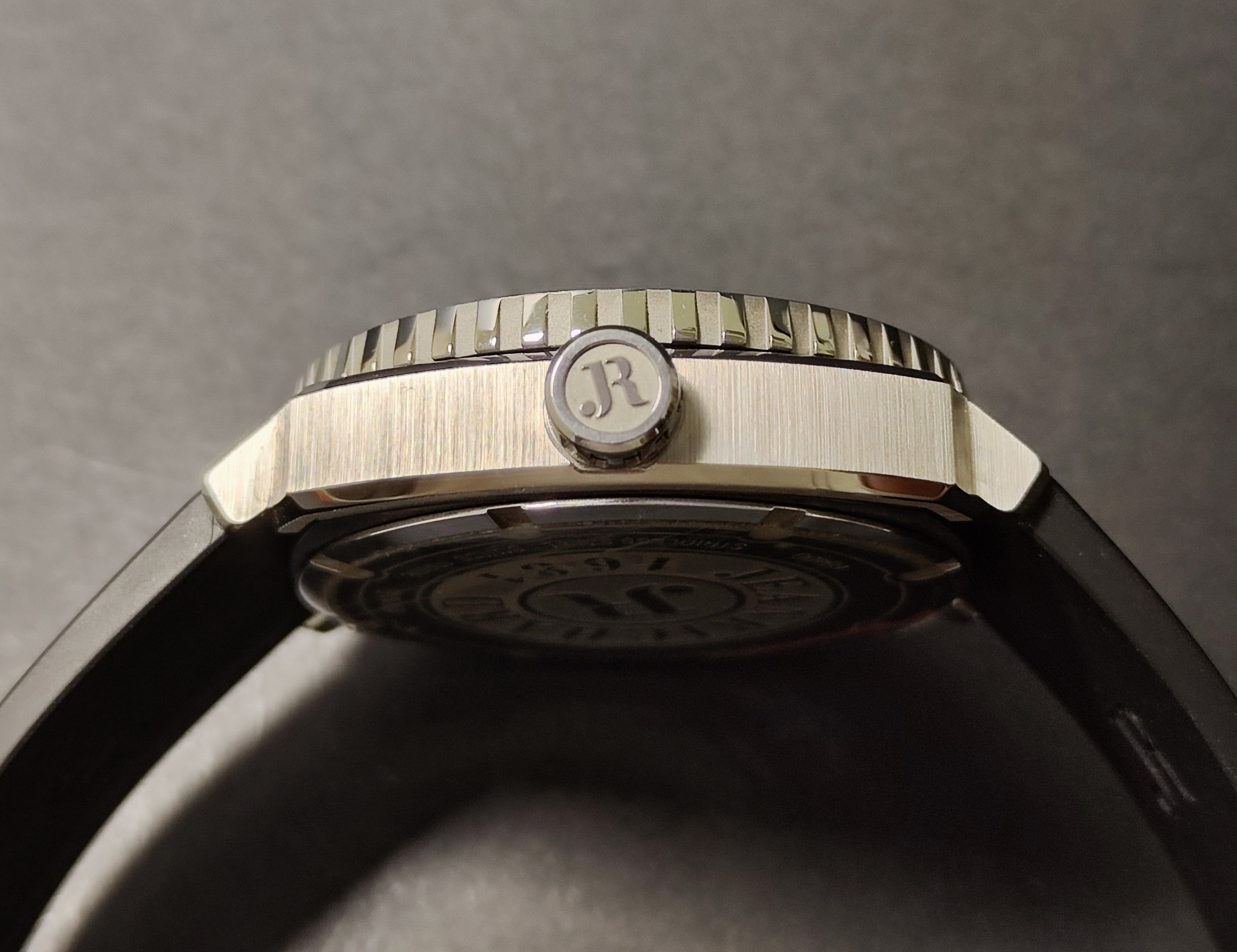 Jean Richard 尚維沙 Aquascope 浮世繪雕刻 藍色面盤 大錶徑44mm 自動上鍊 絕版釋出~原廠盒單 JR DJR 5