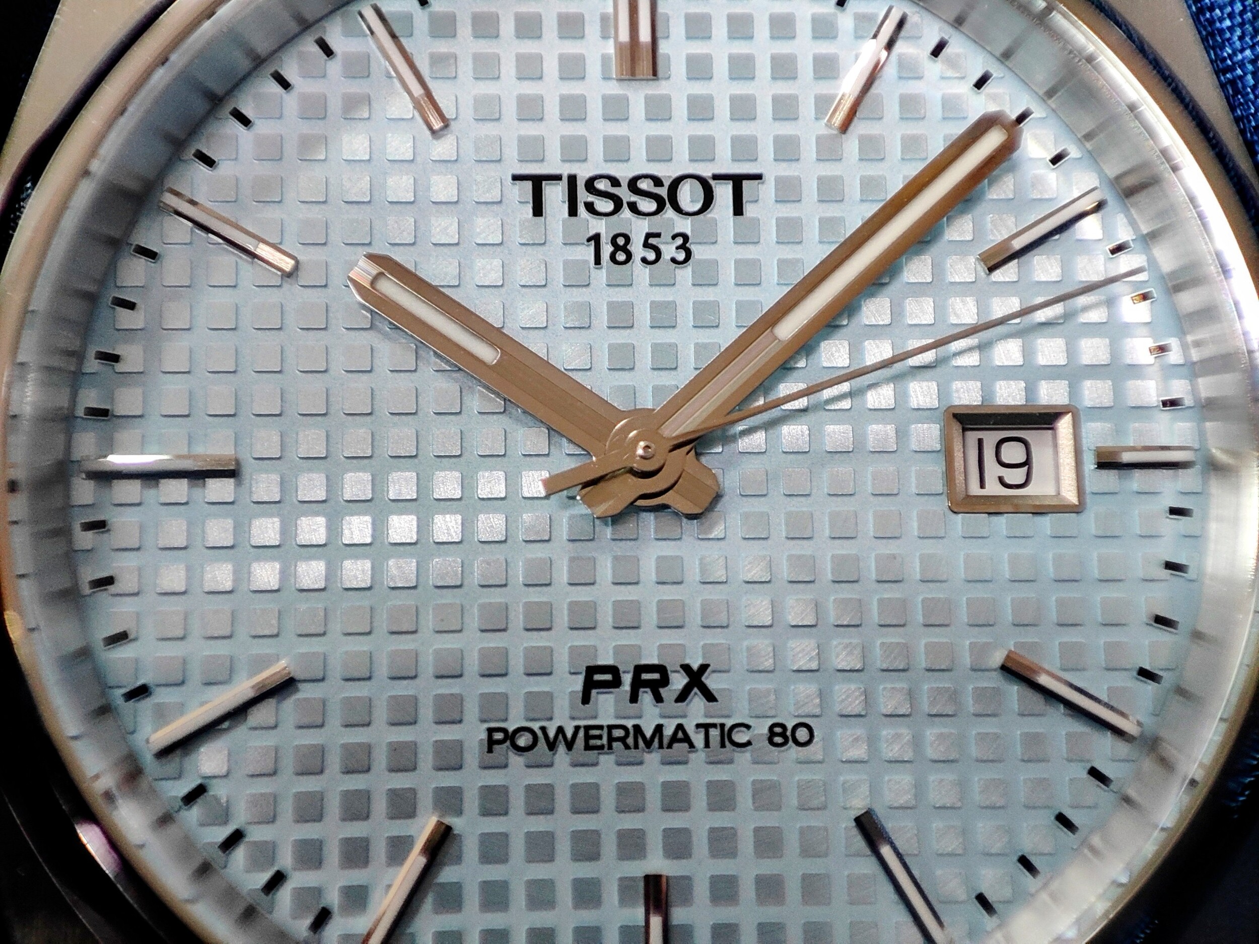 TISSOT 天梭 PRX系列 冰藍面盤 錶徑40mm 自動上鍊~原廠盒單 2025AD 2