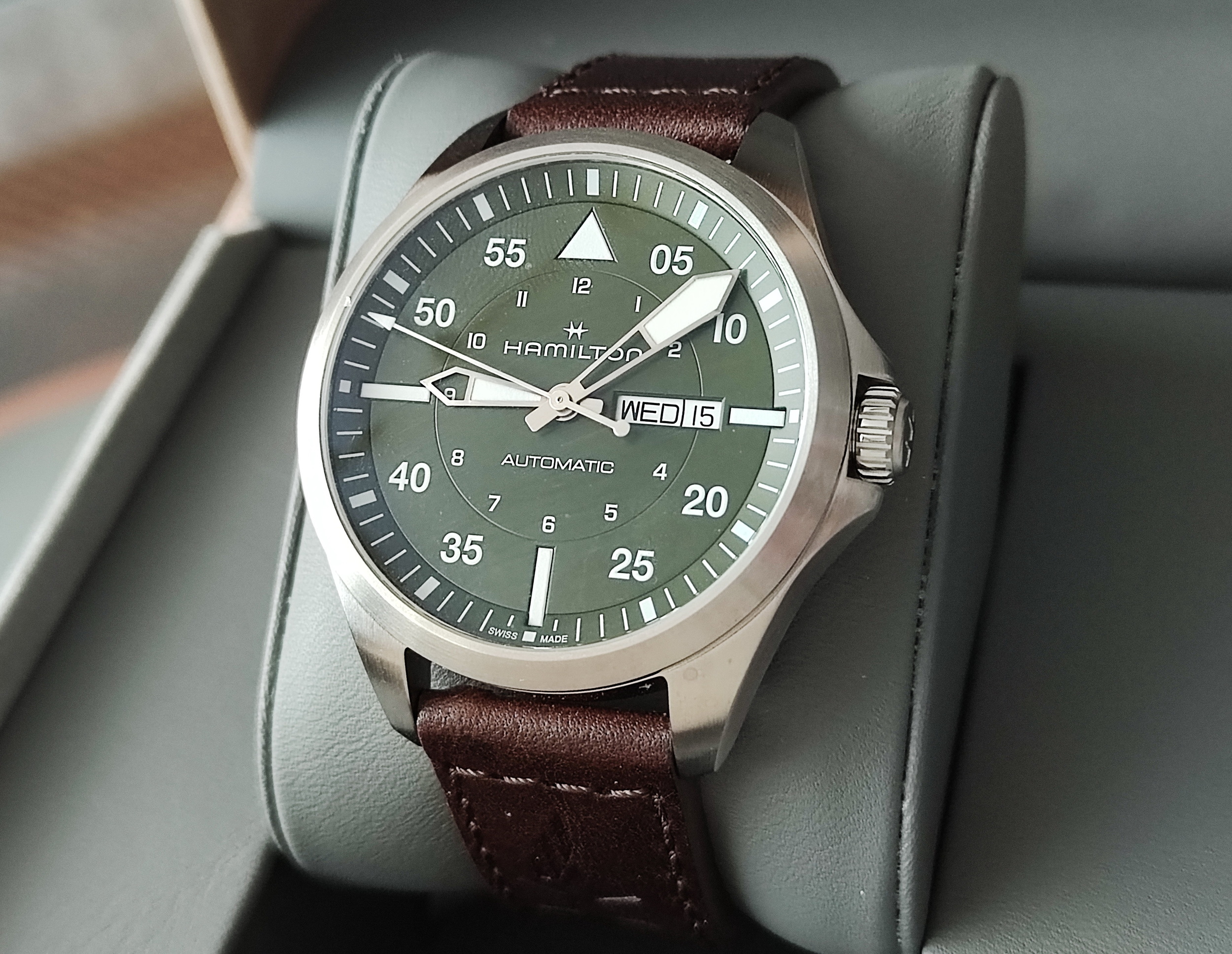 漢米爾頓 全新 卡其航空 大錶徑42mm 橄欖綠色面盤 自動上鍊~原廠盒單 2025AD 2