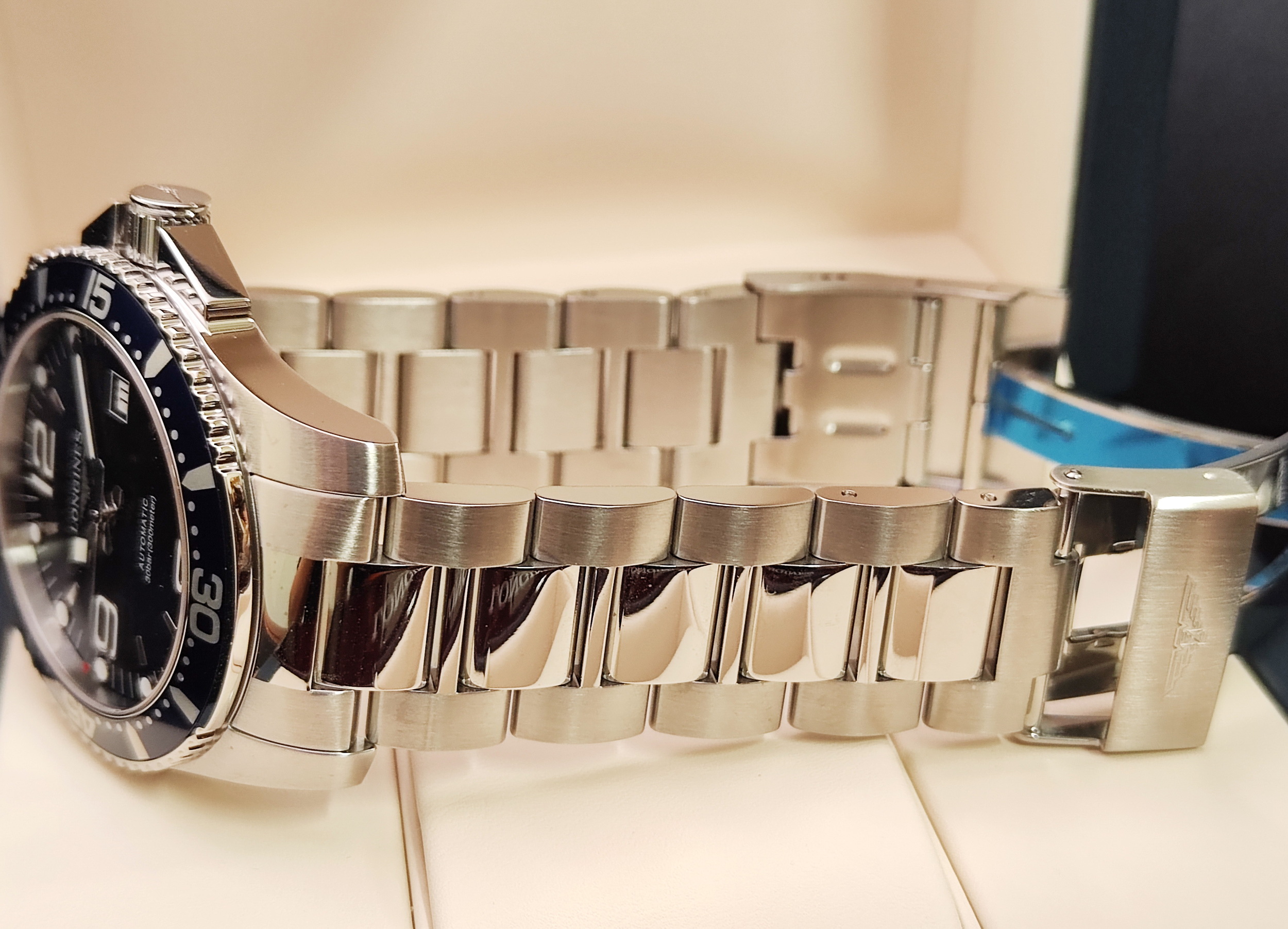 浪琴 深海征服者 大錶徑44mm 藍色鋁圈 藍色面盤 自動上鍊 浪鬼 水鬼~原廠盒單 2025AD 6