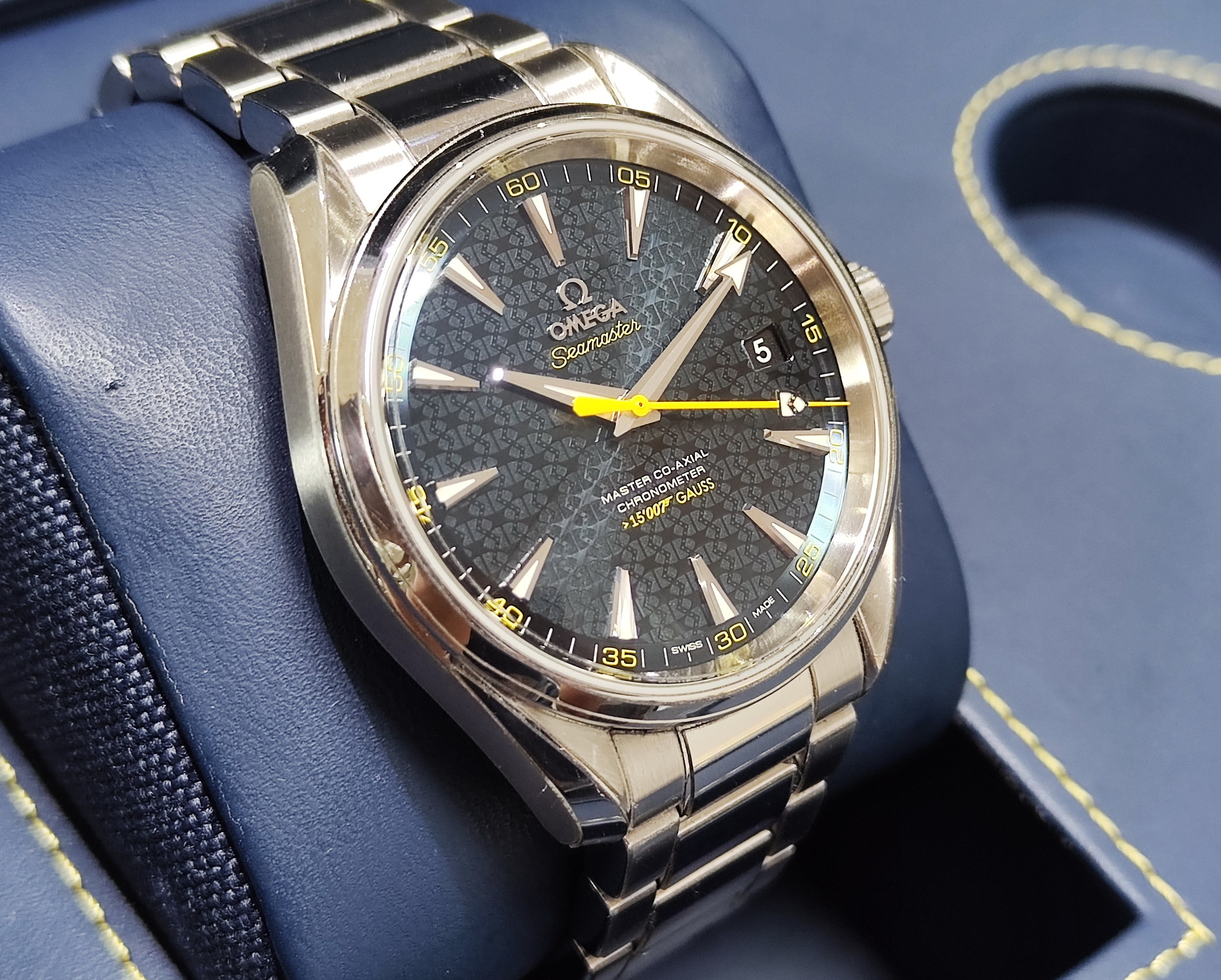 OMEGA 海馬 Aqua Terra 詹姆斯龐德 007限量款 大錶徑41.5mm 原廠鋼帶+原廠編織帶 抗磁錶殼~原廠盒單 龐德徽章 5