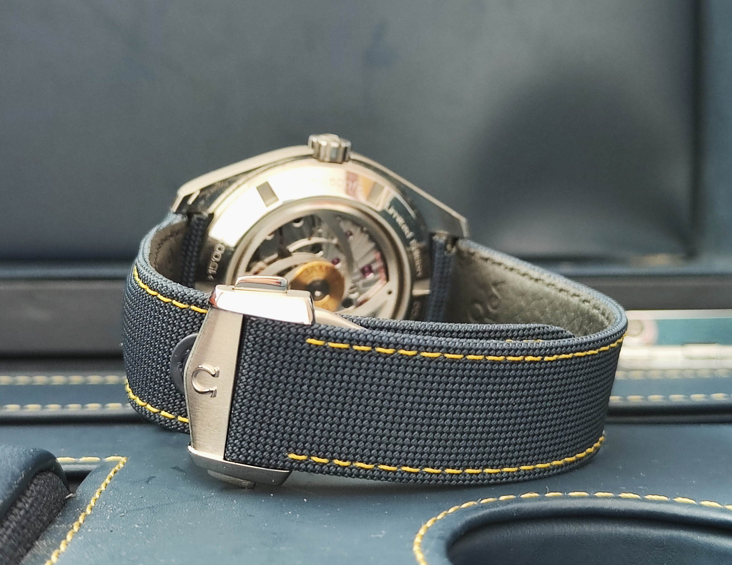 OMEGA 海馬 Aqua Terra 詹姆斯龐德 007限量款 大錶徑41.5mm 原廠鋼帶+原廠編織帶 抗磁錶殼~原廠盒單 龐德徽章 10