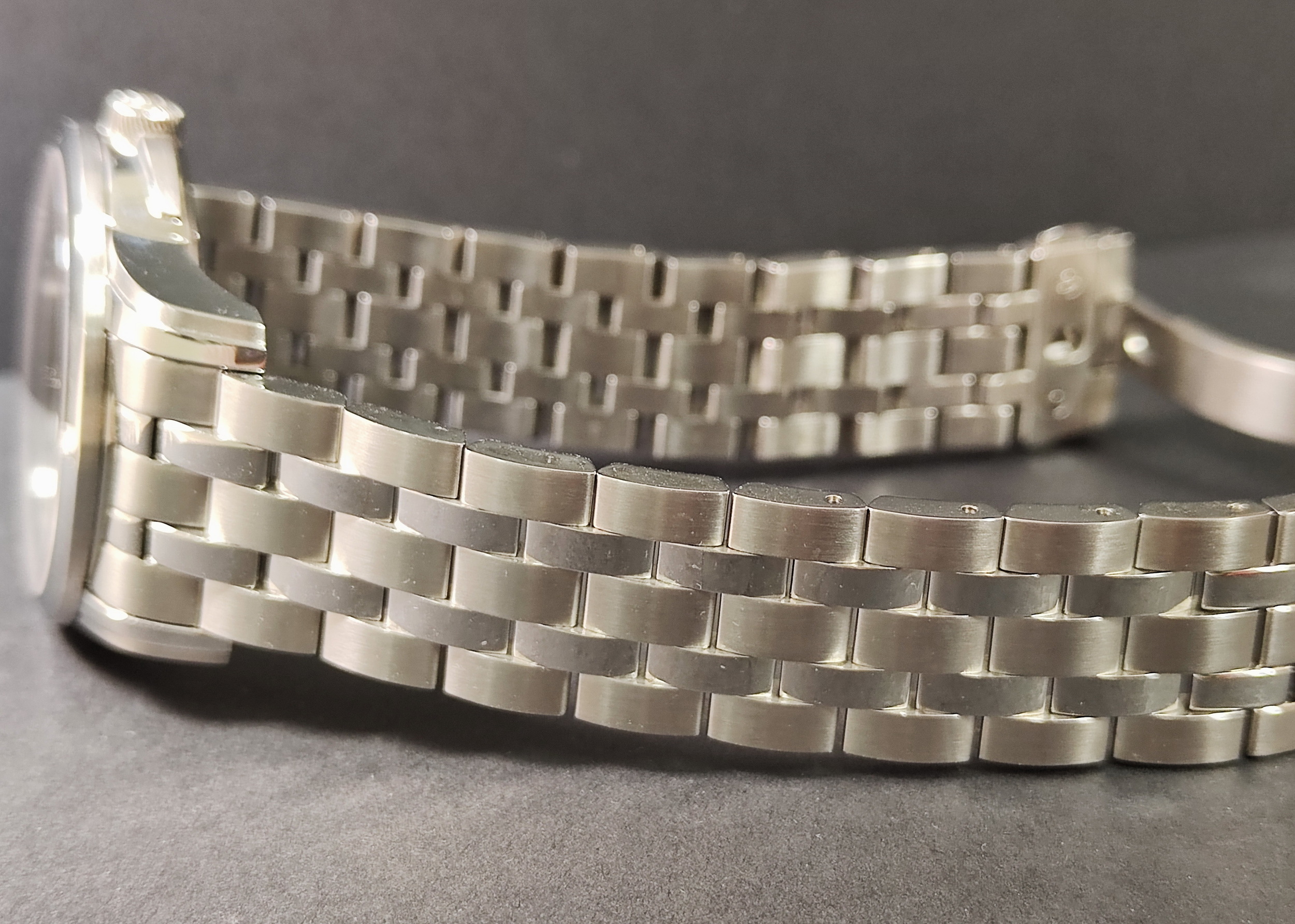 艾美 奔濤系列 黑色面盤 錶徑40mm 自動上鍊 原廠鋼帶 PT6158~原廠盒裝 7