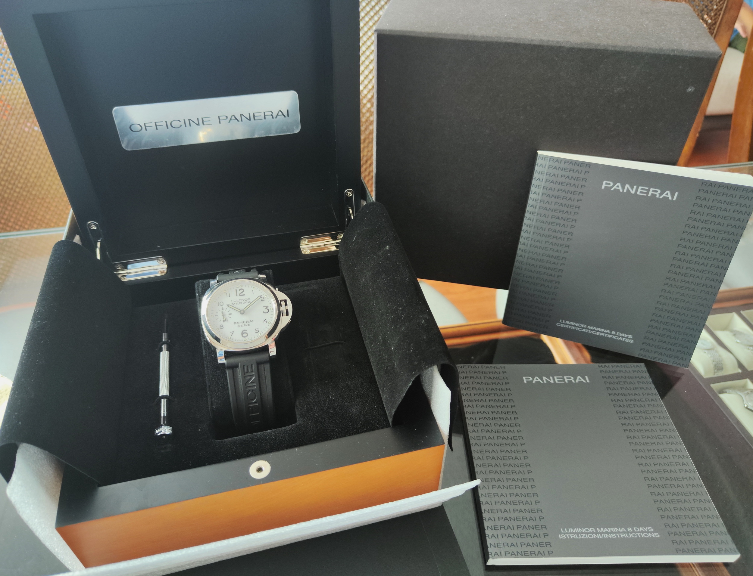 PANERAI 沛納海 PAM563 白色面盤 大錶徑44mm 護橋款 LUMINOR 手動上鍊 八日動能 八日鍊~原廠盒單 7