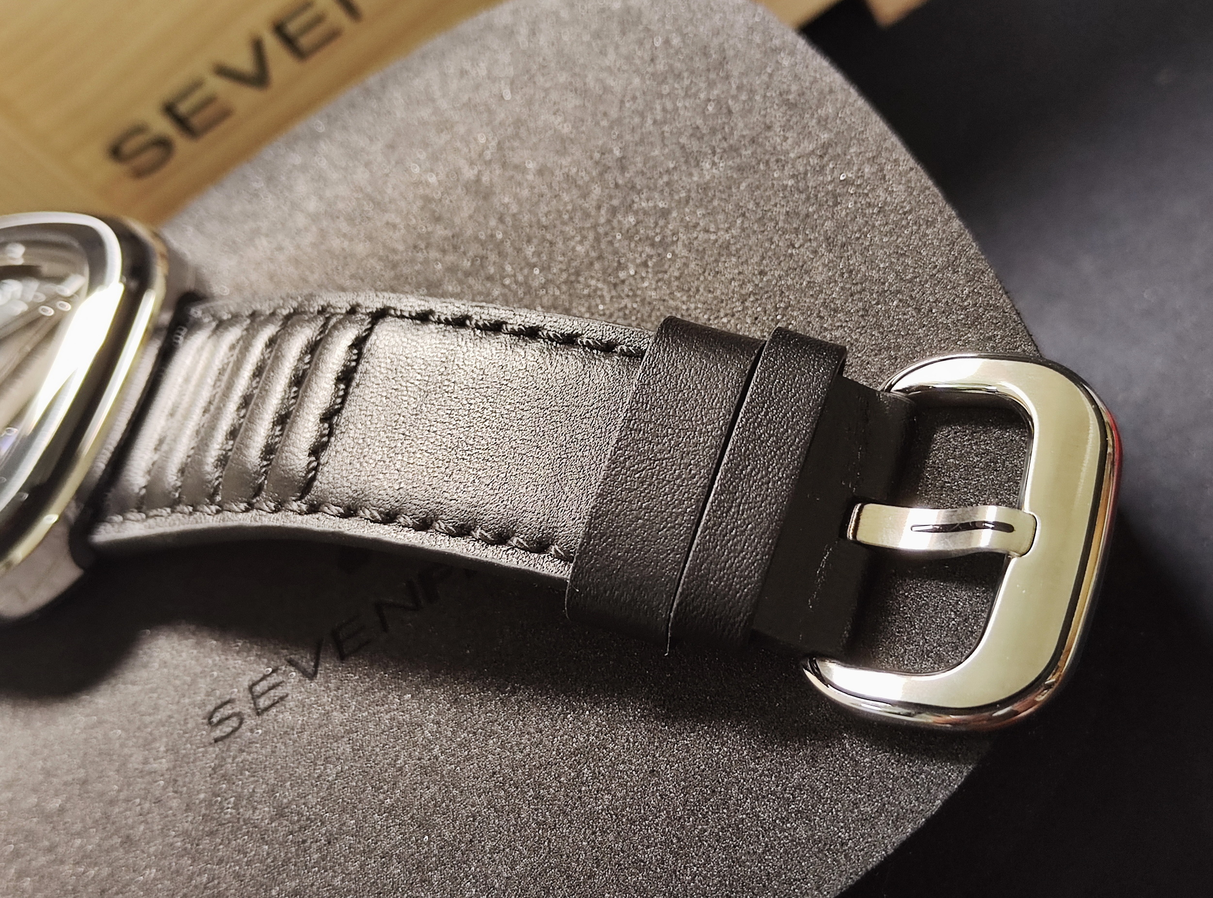 SEVENFRIDAY 全新 M3/08 黑色PVD 自動上鍊 特殊面盤顯示 龐克搖滾風~原廠盒單 2025AD 6